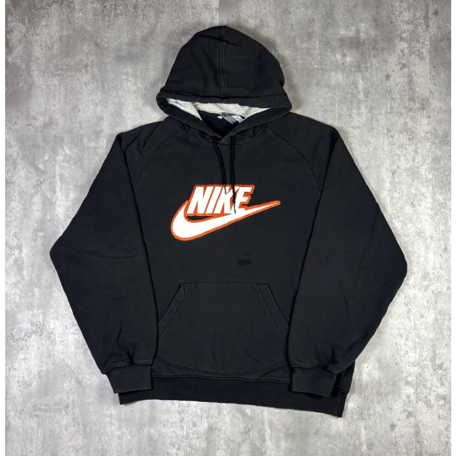 Nike VINTAGE Nike Hoodie Embroidered Swoosh Logo Black Pullover Adult Large L 90s 2000s Size US L / EU 52-54 / 3 - 2 Thumbnail