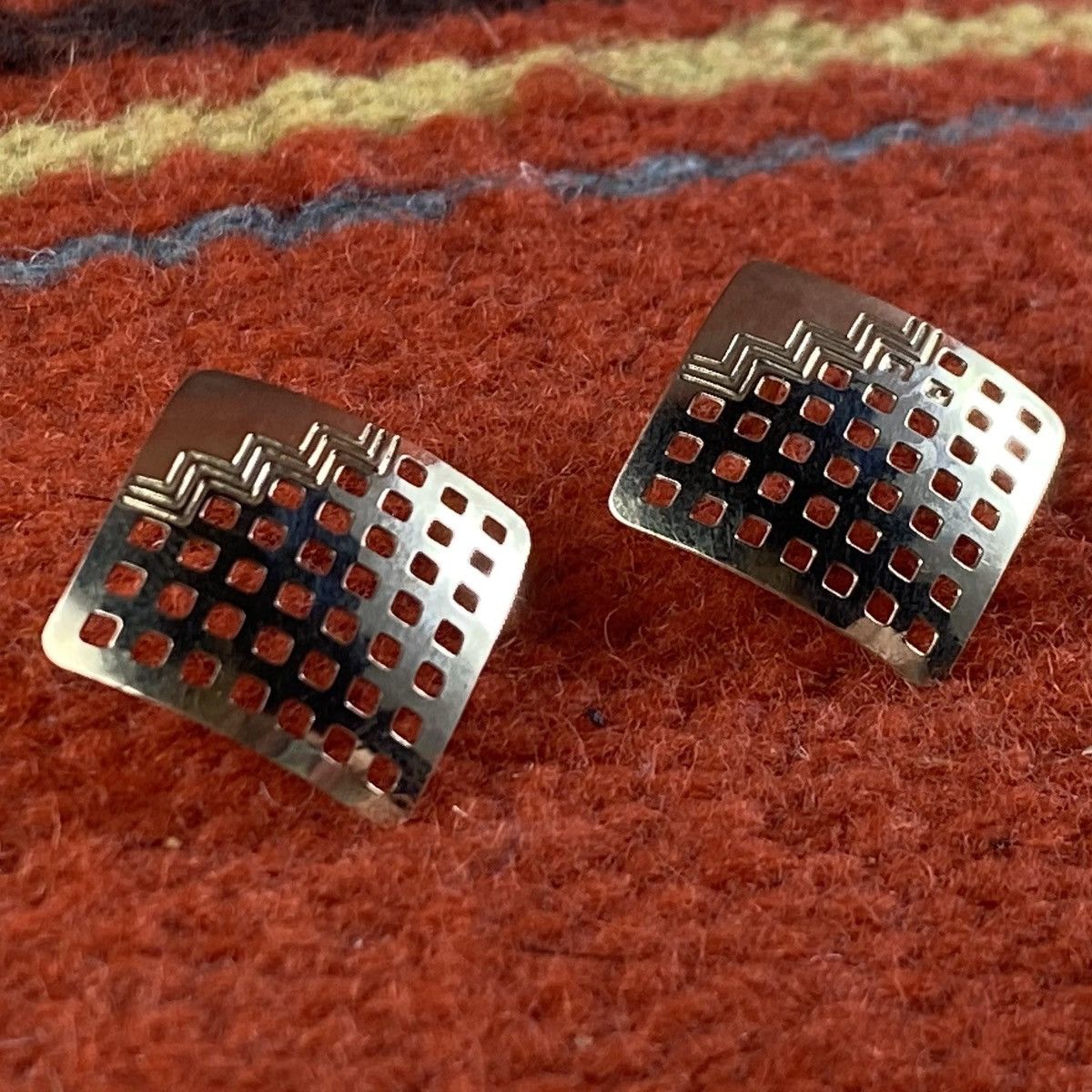 Kapital × Vintage Vtg Southwestern 14K Gold Geometric Square Aztec Earrings Size ONE SIZE - 1 Thumbnail