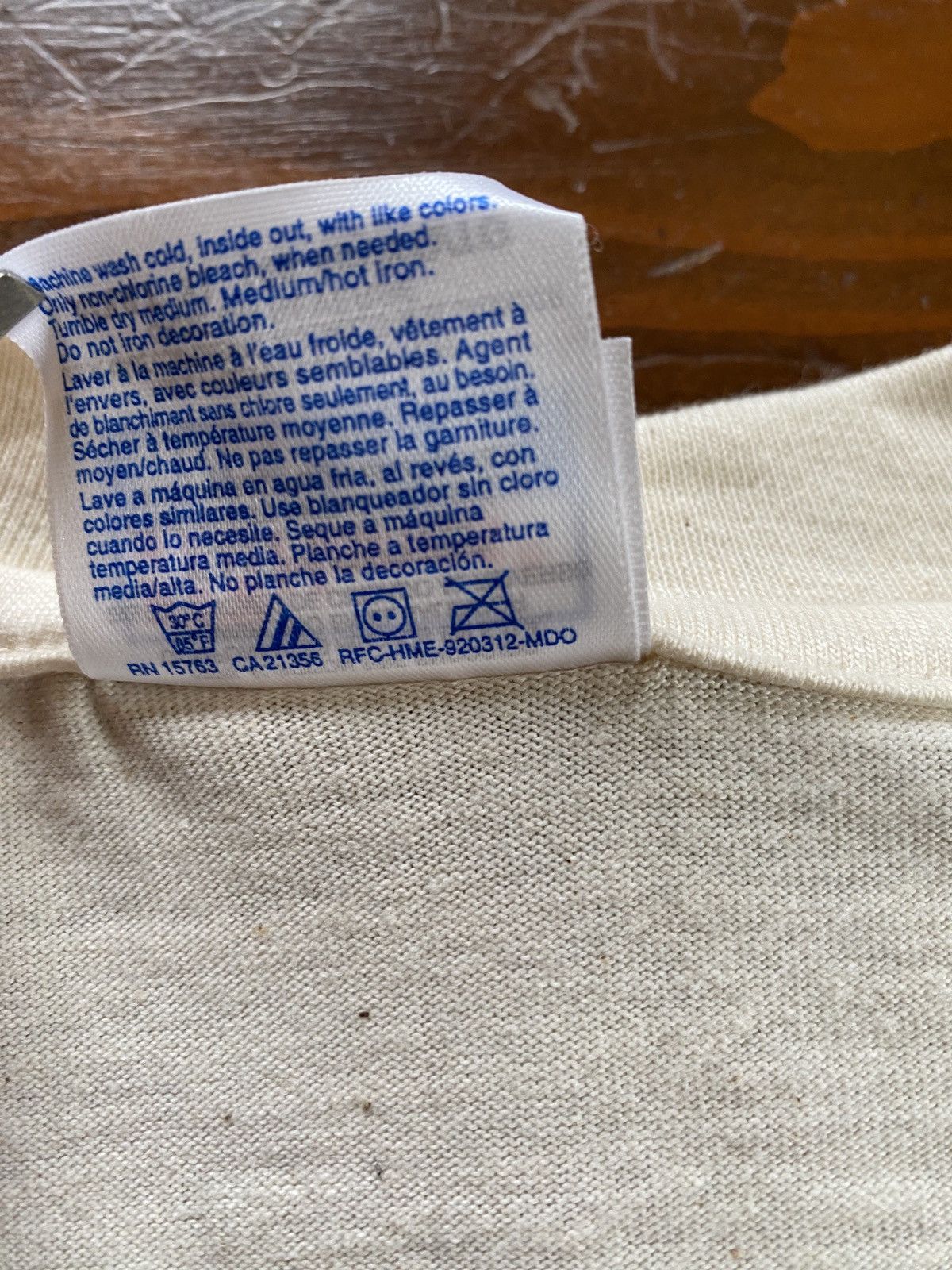 Hanes Vintage 90’s East Ender Fishing Hooks Bait Tee Shirt Size US XL / EU 56 / 4 - 14 Thumbnail
