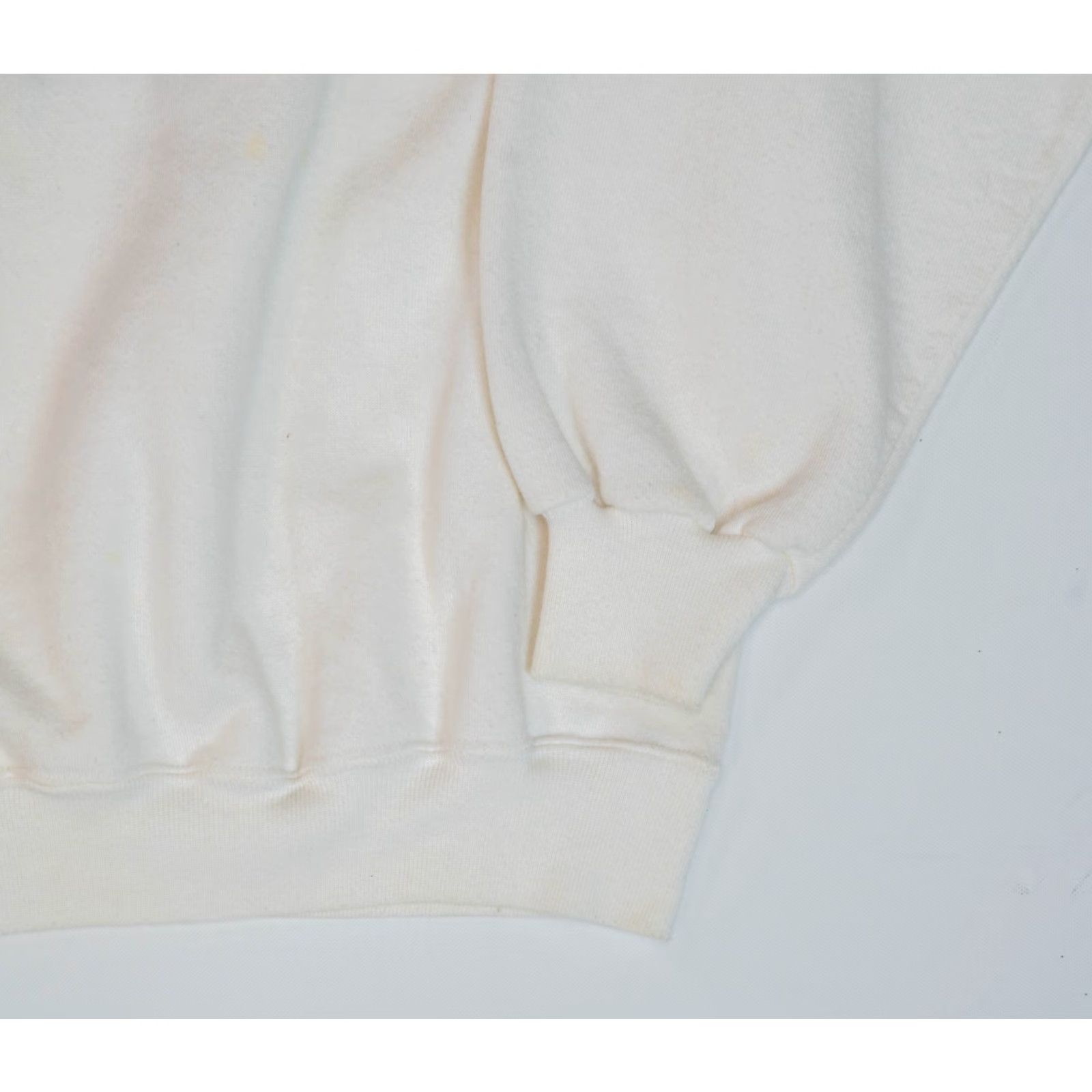 Fruit Of The Loom VINTAGE Milky Way Candy Men XL Crewneck Sweatshirt White 90s Snack Promo Castle Sweatshirt Mens XL Black Size US L / EU 52-54 / 3 - 4 Thumbnail