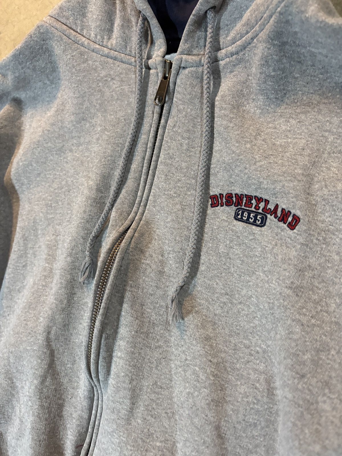 Disney Vintage 00’s Disneyland Embroidered Zip Up Hoodie Gray L Size US L / EU 52-54 / 3 - 2 Thumbnail