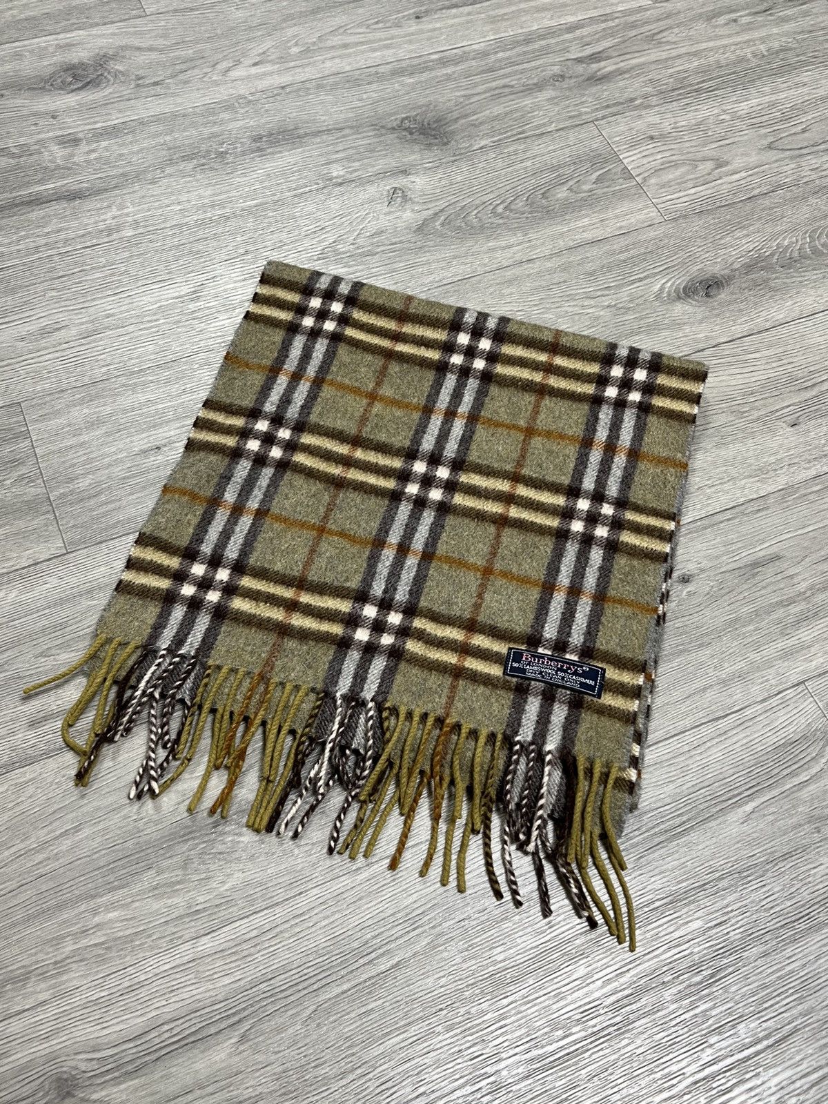 Burberry × Vintage VINTAGE Burberry Classic Check Scarf Size ONE SIZE - 2 Thumbnail