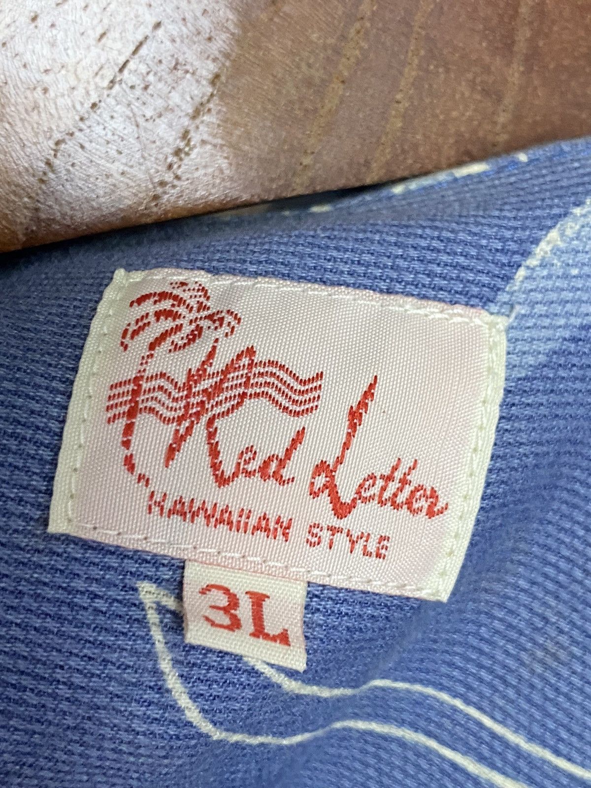 Vintage Red Letter Hawaiian Style shirt Size US XL / EU 56 / 4 - 11 Thumbnail