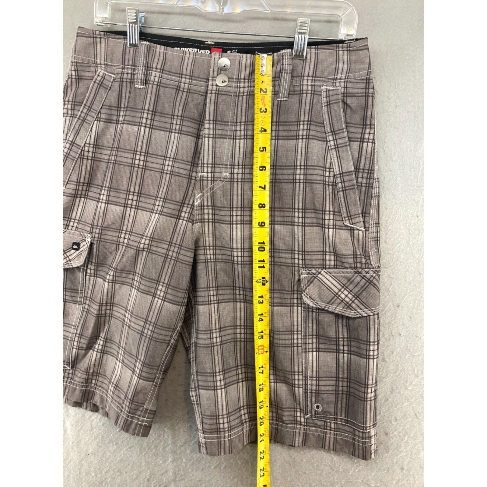 Quiksilver Quiksilver Amphibians Mens Shorts 31 Grey Plaid Swim Cargo Shirt/Bottom Mens Regular Gray Beach Classic Pockets, Quick Dry, Stretch Size US 31 - 3 Thumbnail