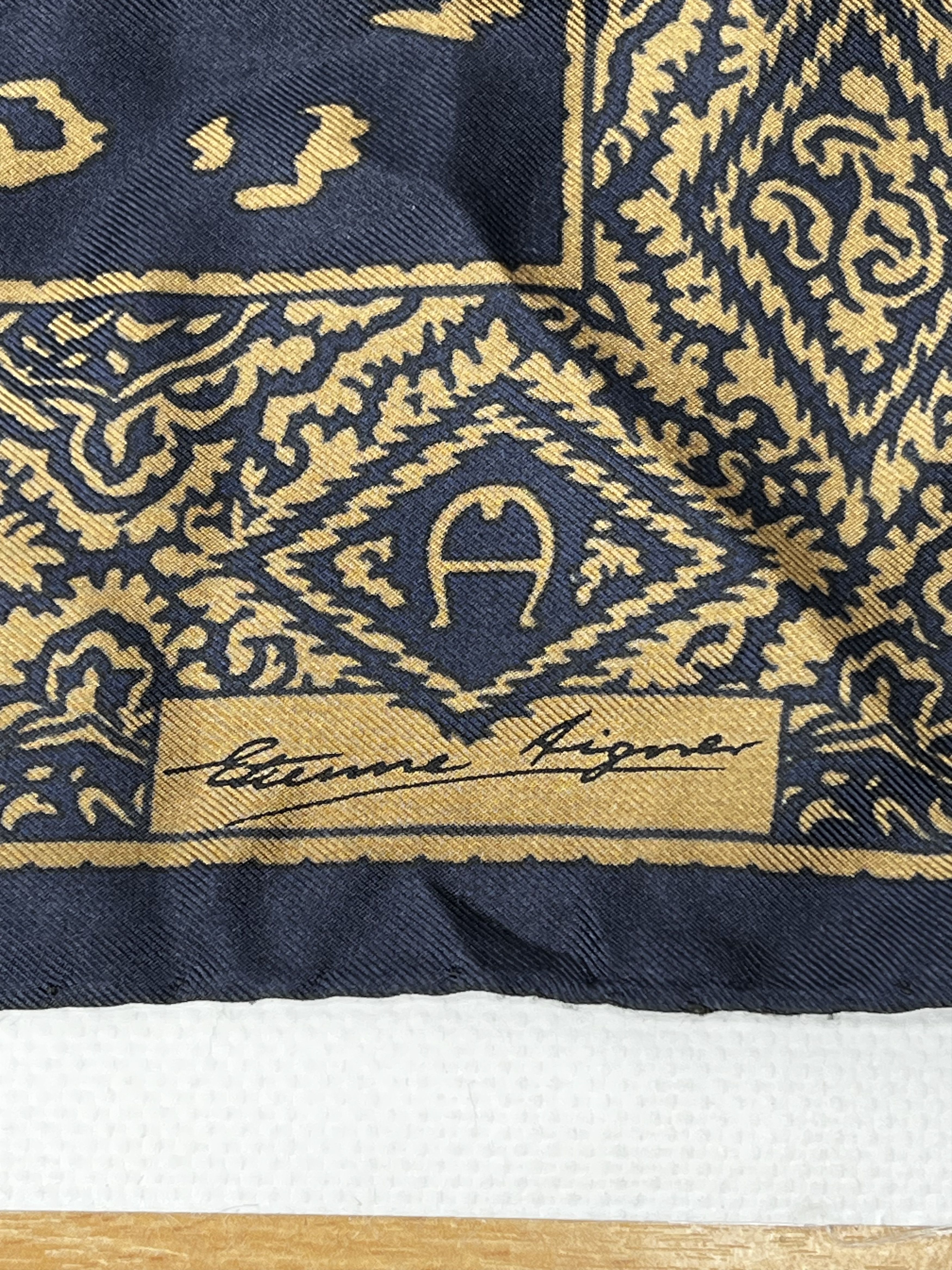 Etienne Aigner ETIENNE AIGNER VINTAGE SCARF SILK 43 X 43 cm Size ONE SIZE - 2 Thumbnail