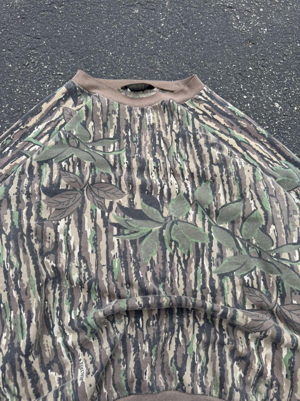 Realtree × Vintage vintage camo sweatshirt Size US L / EU 52-54 / 3 - 3 Thumbnail
