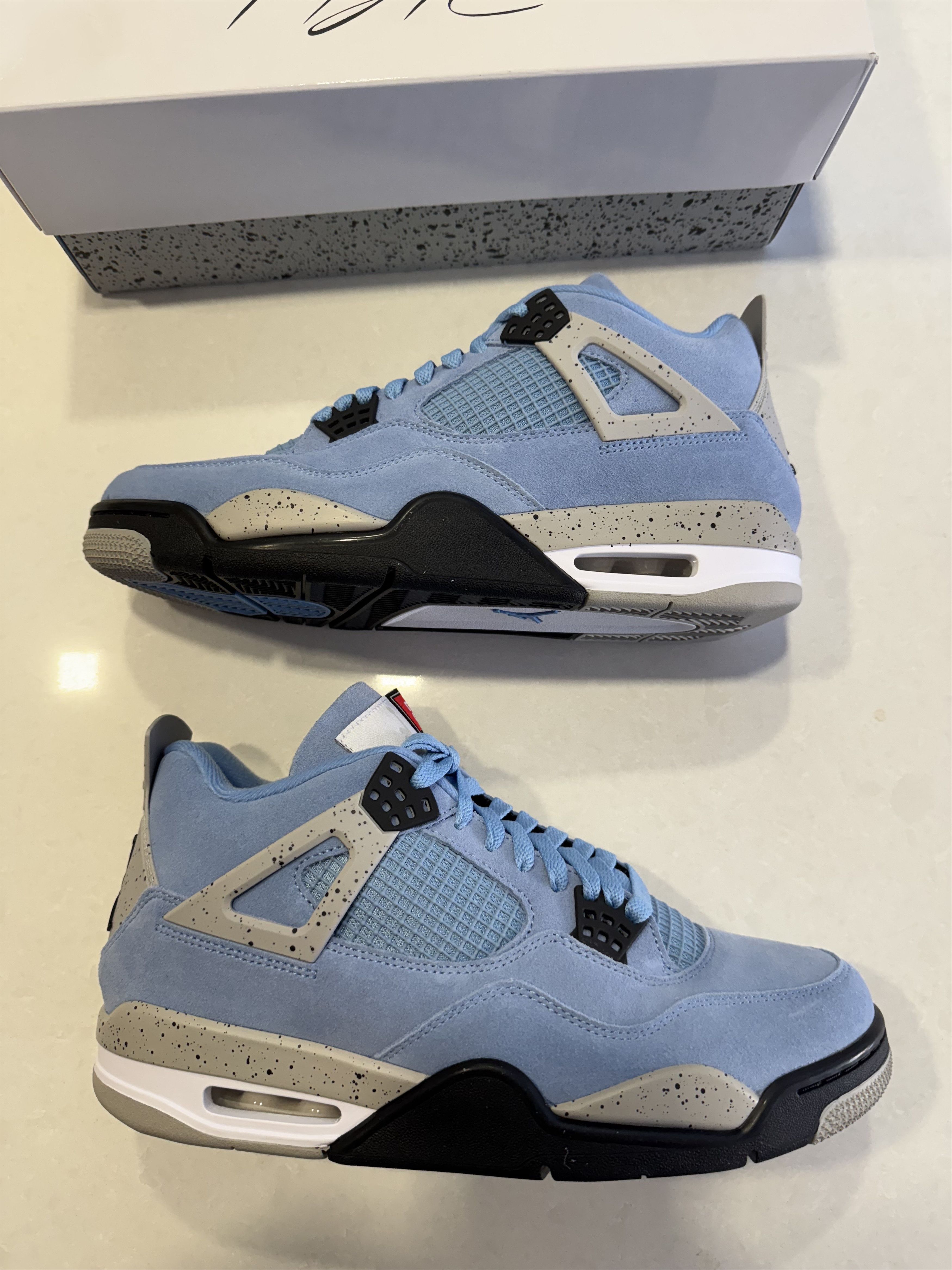 Jordan Brand Jordan 4 Retro University Blue Size US 11 / EU 44 - 1 Thumbnail