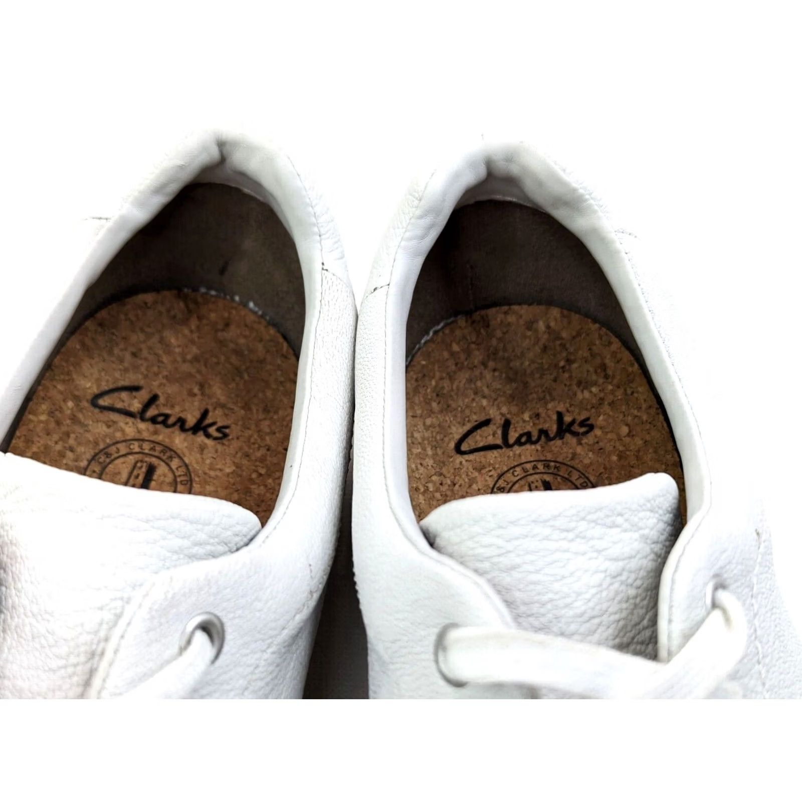 Clarks Clarks TOR England Leather Low Top Shoe Mens 10 White Ball of Lace Casual Boots Leather Upper & Insole Leather Size 10 M White Size US M / EU 48-50 / 2 - 7 Thumbnail