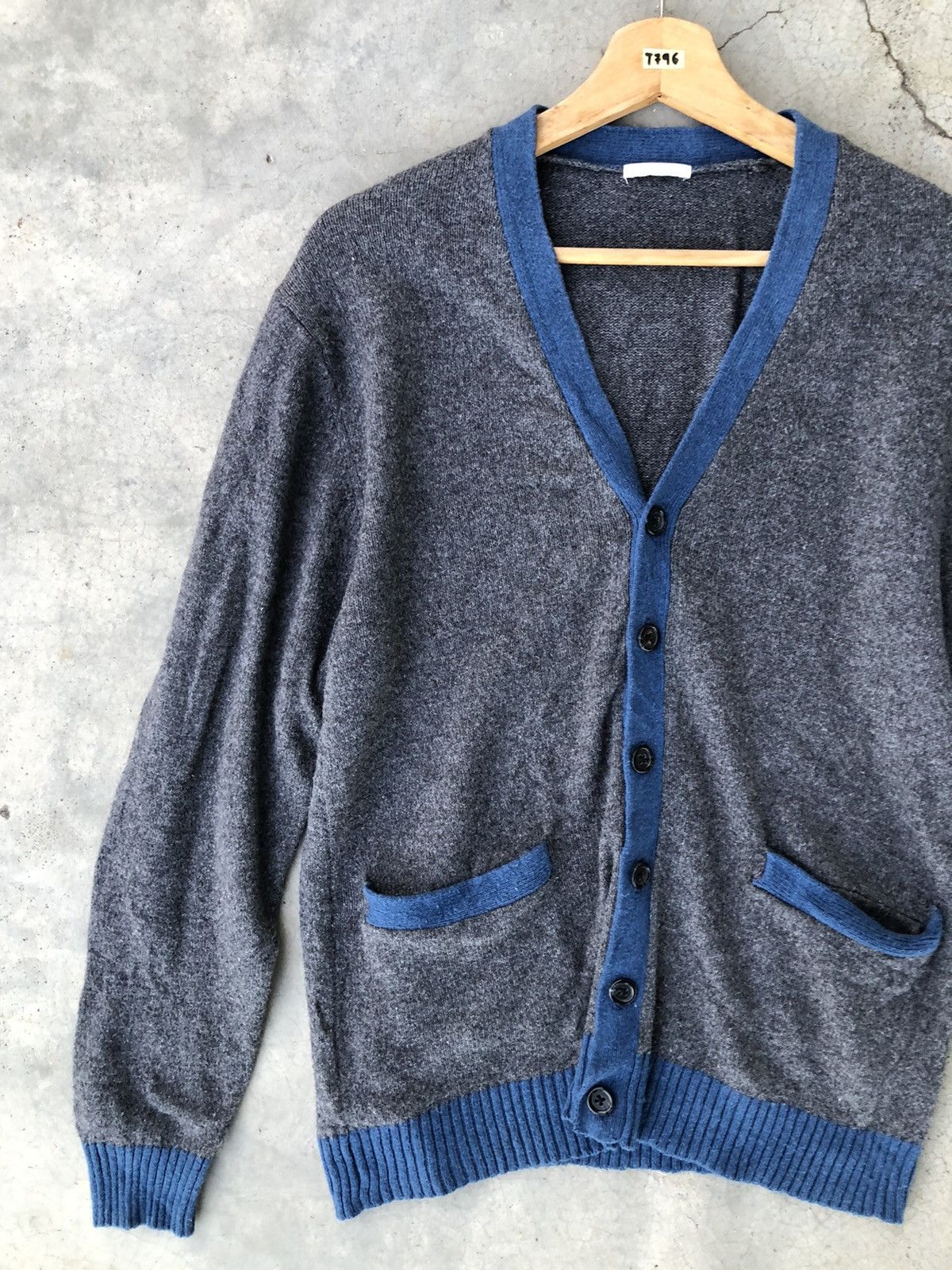 Designer 🔴Cardigan Blue Line Mix Colour Nice Design Size US M / EU 48-50 / 2 - 3 Thumbnail