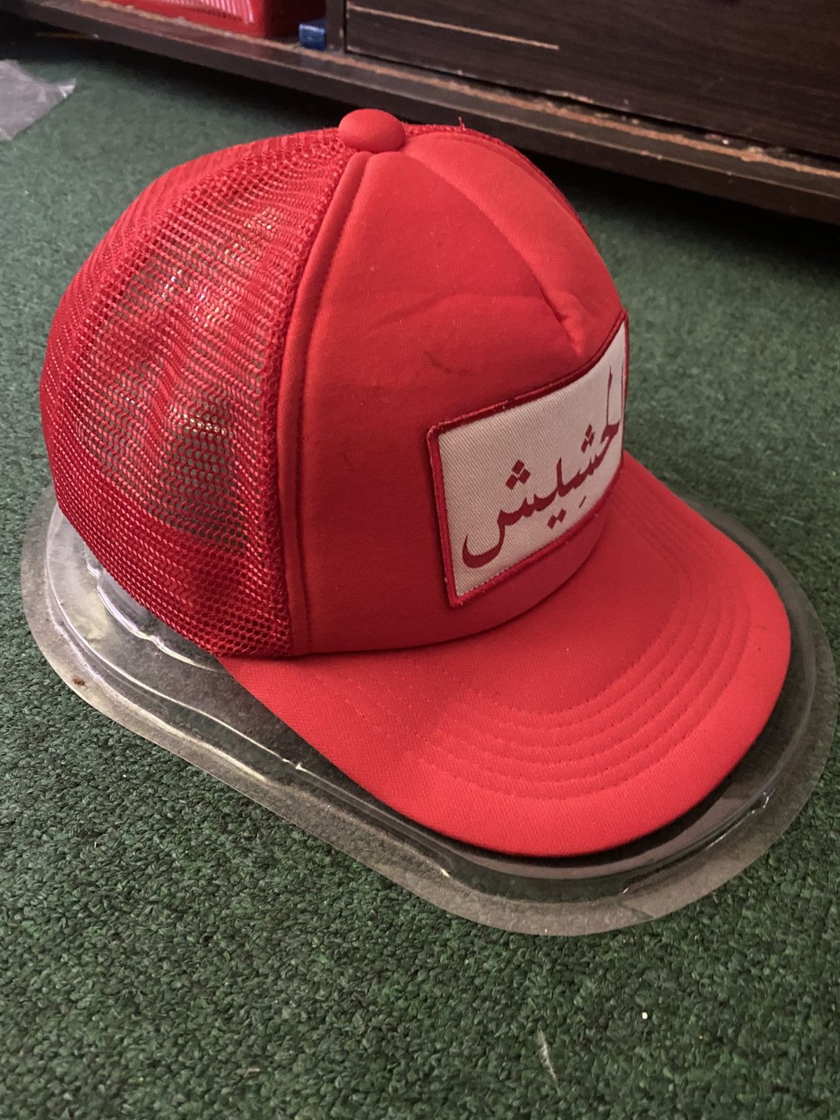 MasterPiece × Vintage Vintage Masterpiece Arabic Font Trucker Cap Size ONE SIZE - 2 Thumbnail