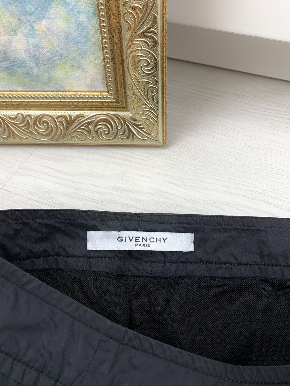 Givenchy Givenchy Rottweiler Embroidered Dog Swimming Shorts Size M-L Size US 32 / EU 48 - 10 Thumbnail