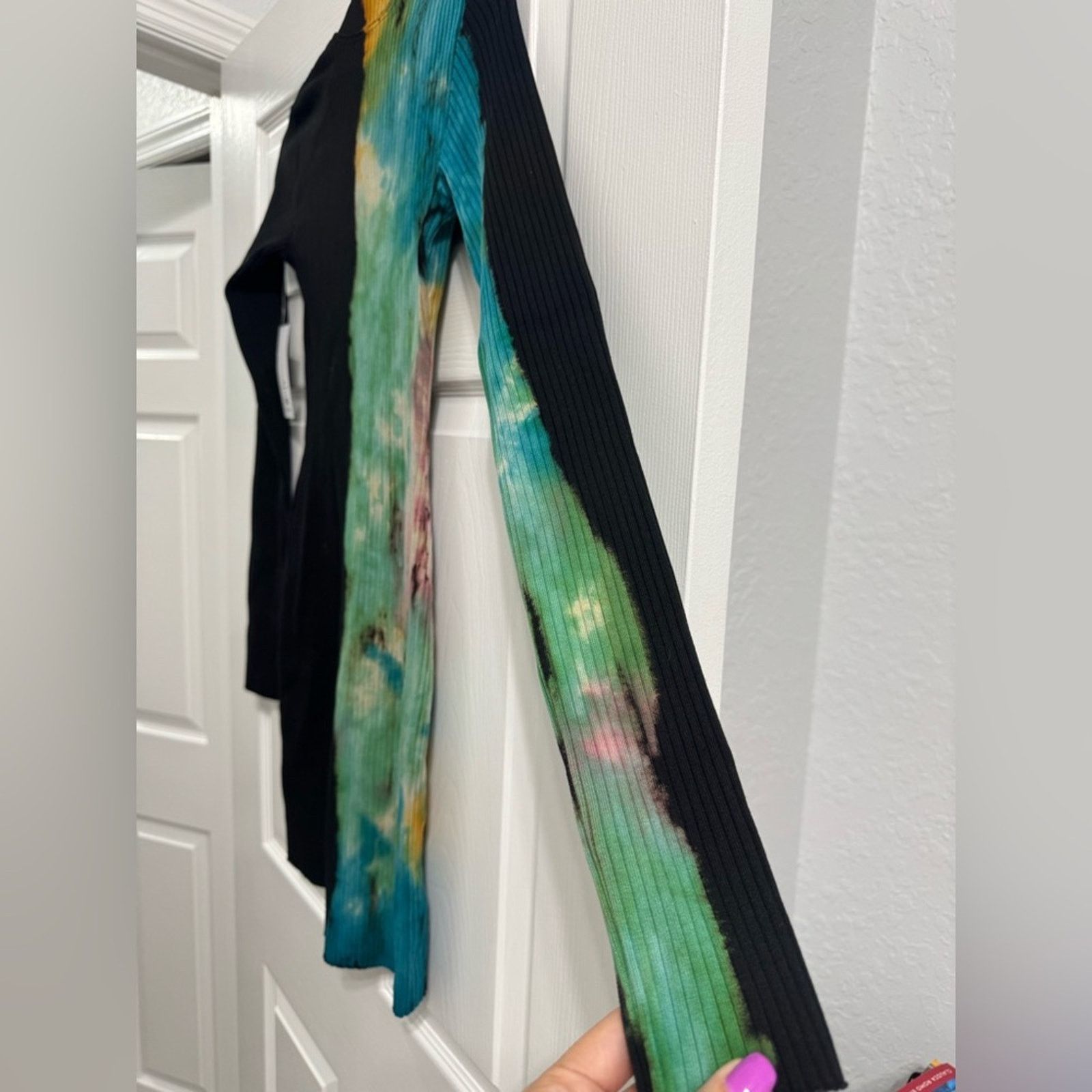 COTTONCITIZEN 169 NWT Cotton Citizen $185 Multicolor V-Neck Dress Size S Size S / US 4 / IT 40 - 6 Thumbnail