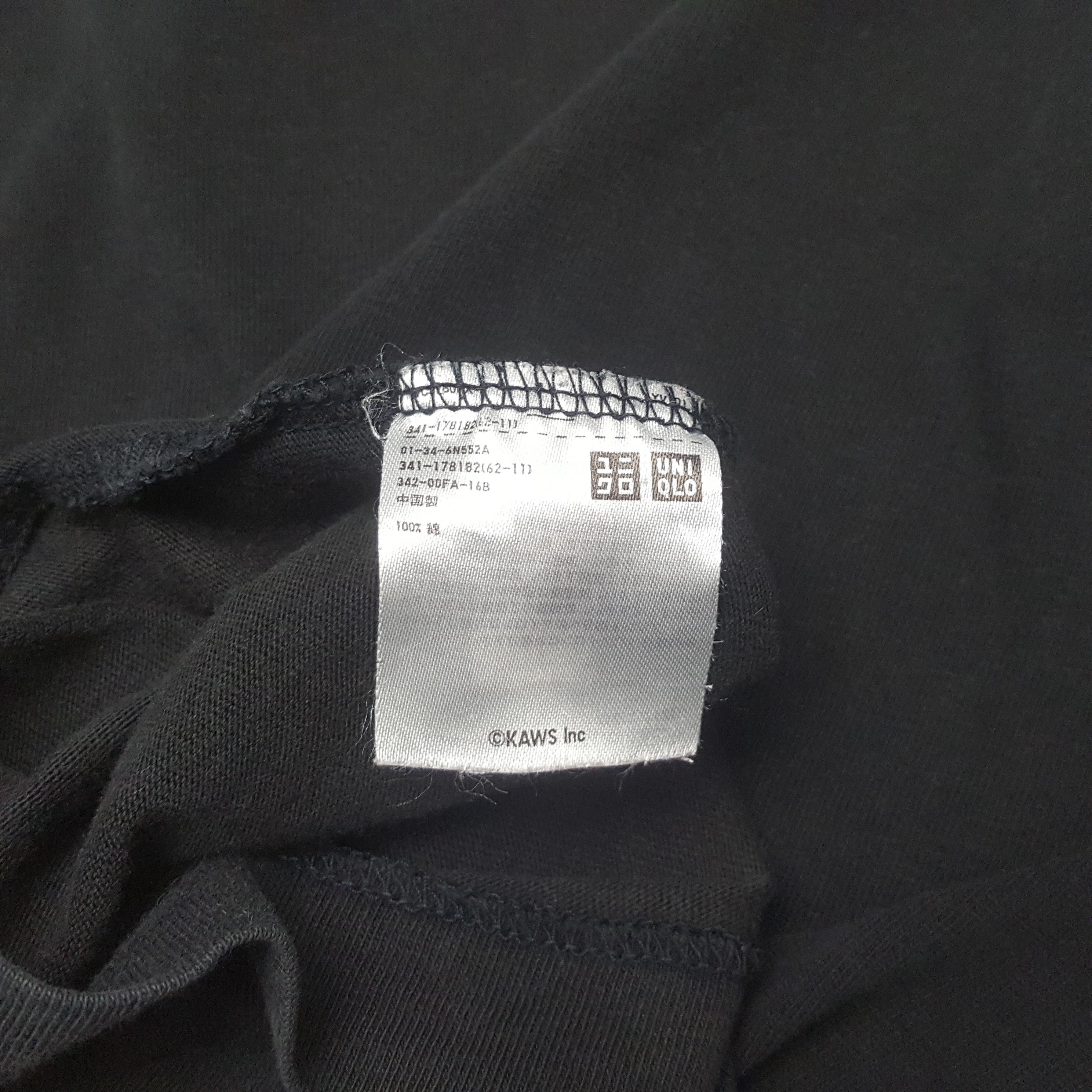 Uniqlo Uniqlo Kaws Streetwear Tshirt C294N40 Size US L / EU 52-54 / 3 - 7 Thumbnail