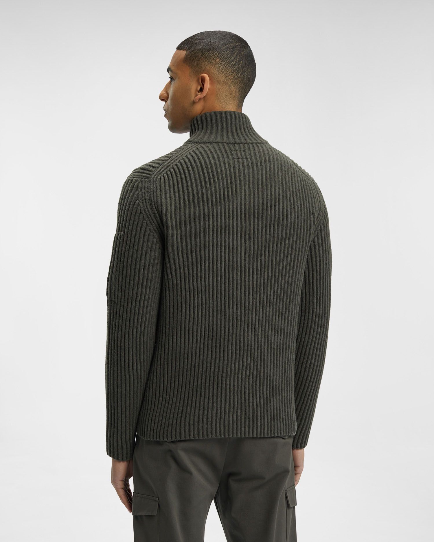 C.P. Company o1y1224 Cardigan in Dark Green Size US M / EU 48-50 / 2 - 3 Thumbnail