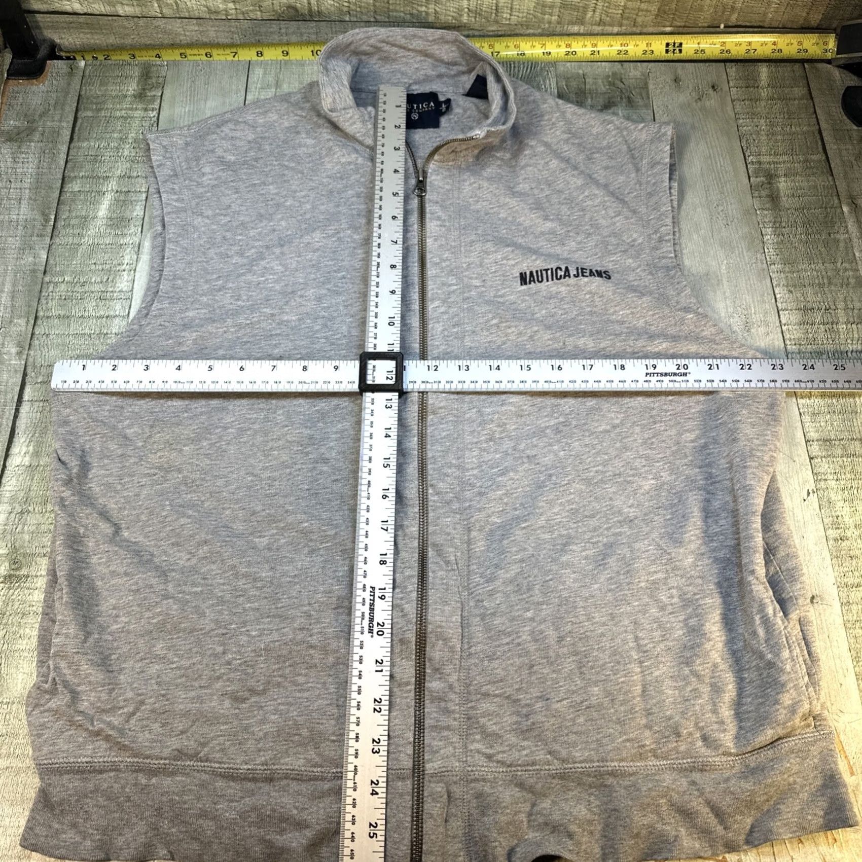 Nautica VINTAGE Nautica Jeans Vest Gray Full Zip Sleeveless Y2K Size L Mens Vest Cotton Windbreaker Adults Large Gray Nautica Jeans Brand Vest Size 42R - 4 Thumbnail