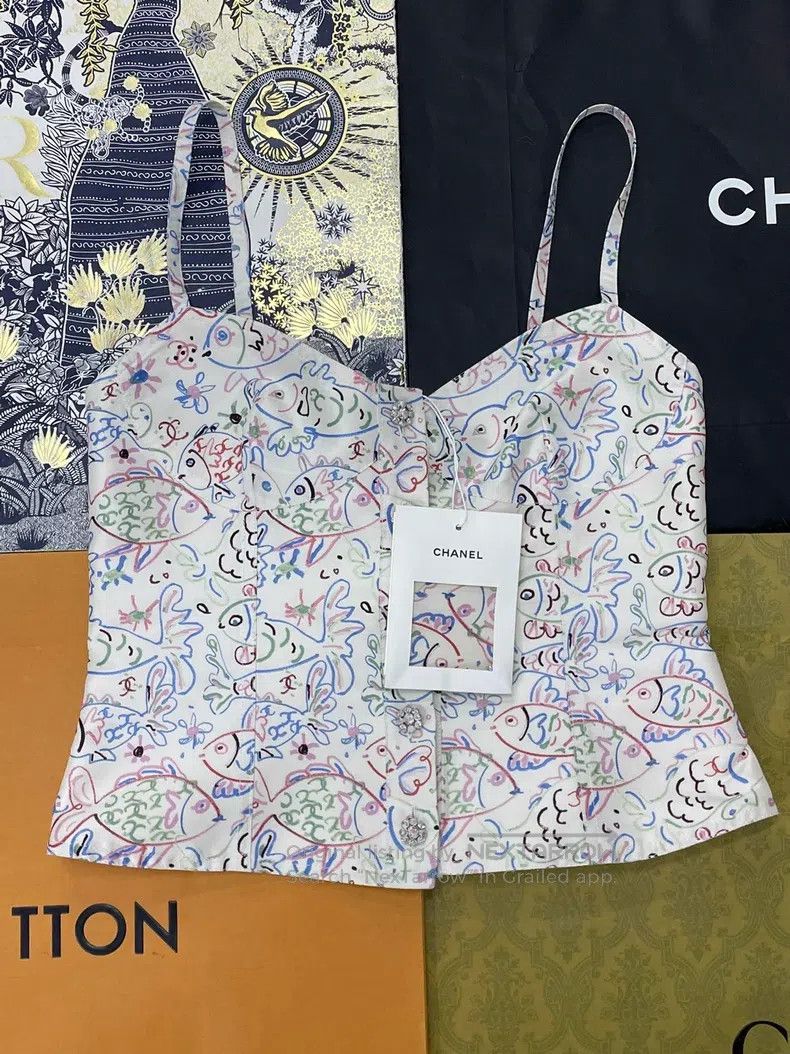 Chanel Chanel 25C small fish graffiti printed suspender vest Size XS / US 0-2 / IT 36-38 - 1 Thumbnail