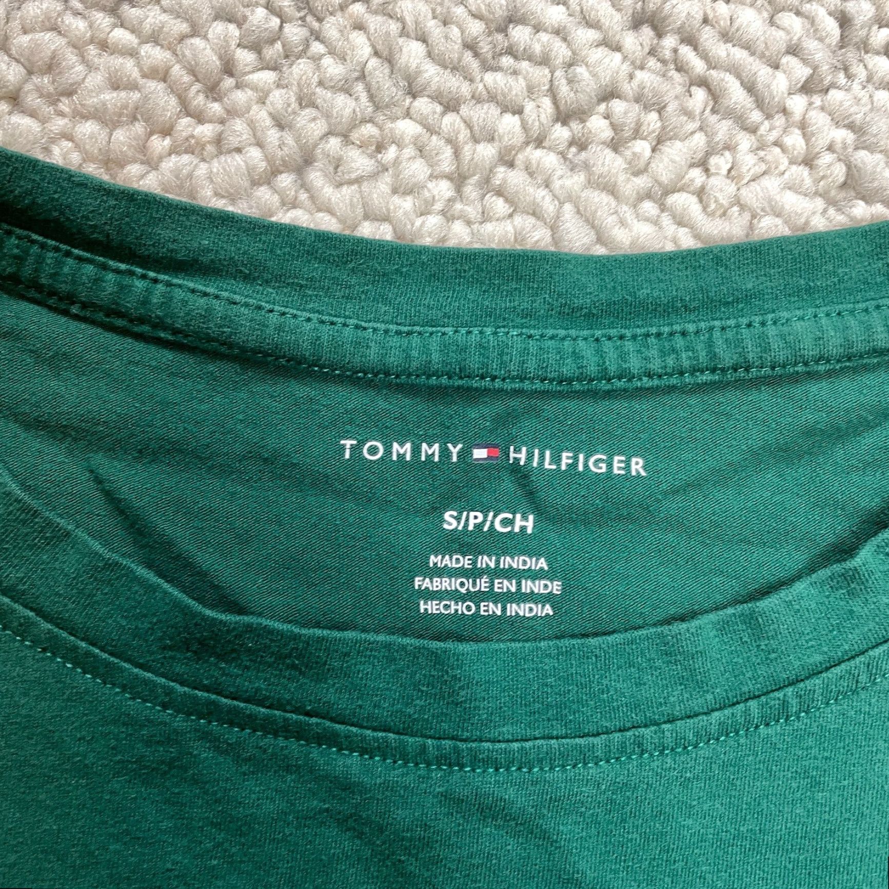 Tommy Hilfiger Tommy Hilfiger Shirt Womens Small Green Short Sleeve Logo Cotton Tee Top Size S / US 4 / IT 40 - 2 Thumbnail
