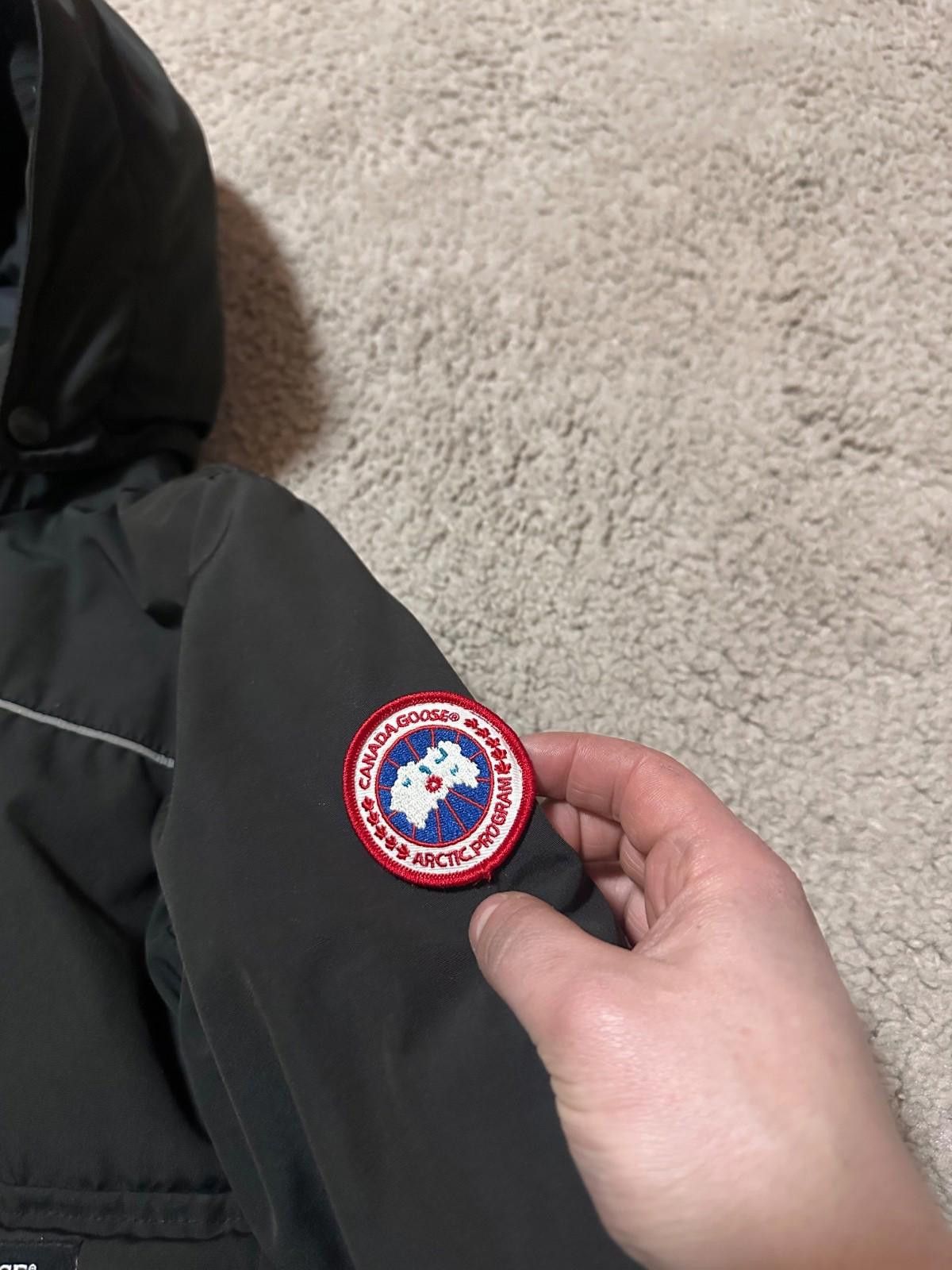 Canada Goose CANADA GOOSE KIDS Black LYNX PARKA - Age 6/7 Y Size US XXS / EU 40 - 4 Thumbnail