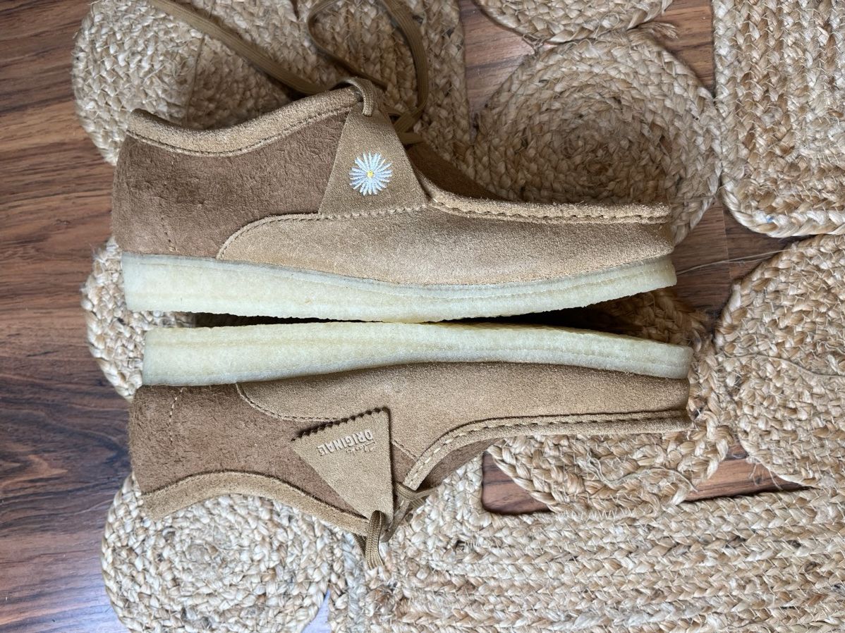 Clarks × Designer Clarks Beige suede two-tone Tan Wallabee Wallabees mule moc Size US 10.5 / EU 43-44 - 3 Thumbnail