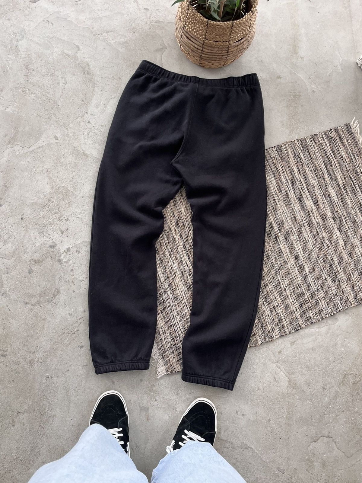 Champion Vintage Champion Fleece Track Pants Black Basic Sweatpants Size US 38 / EU 54 - 2 Thumbnail