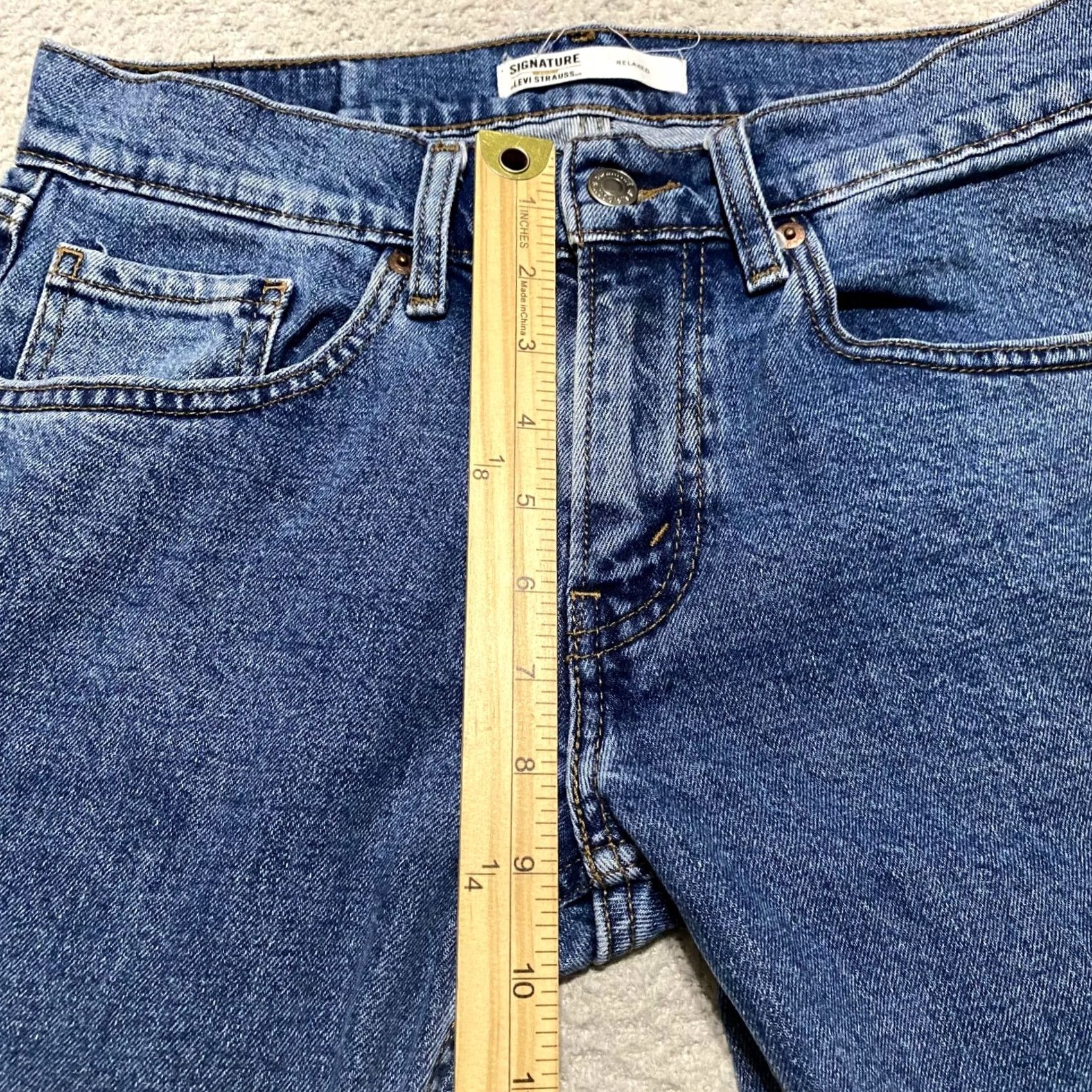Levi's Levi's Signature Jeans Blue 28x30 Denim Medium Wash Relaxed Straight Mens Regular Adults 5-Pocket Logo Pants Platform? Size US 28 / EU 44 - 7 Thumbnail