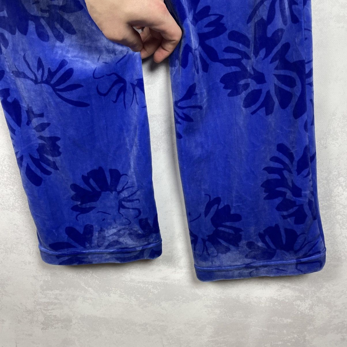 Juicy Couture Juicy Couture Tina Daisy Flowers Velour Track Pants Size XL Size 38" / US 16 / IT 52 - 21 Thumbnail