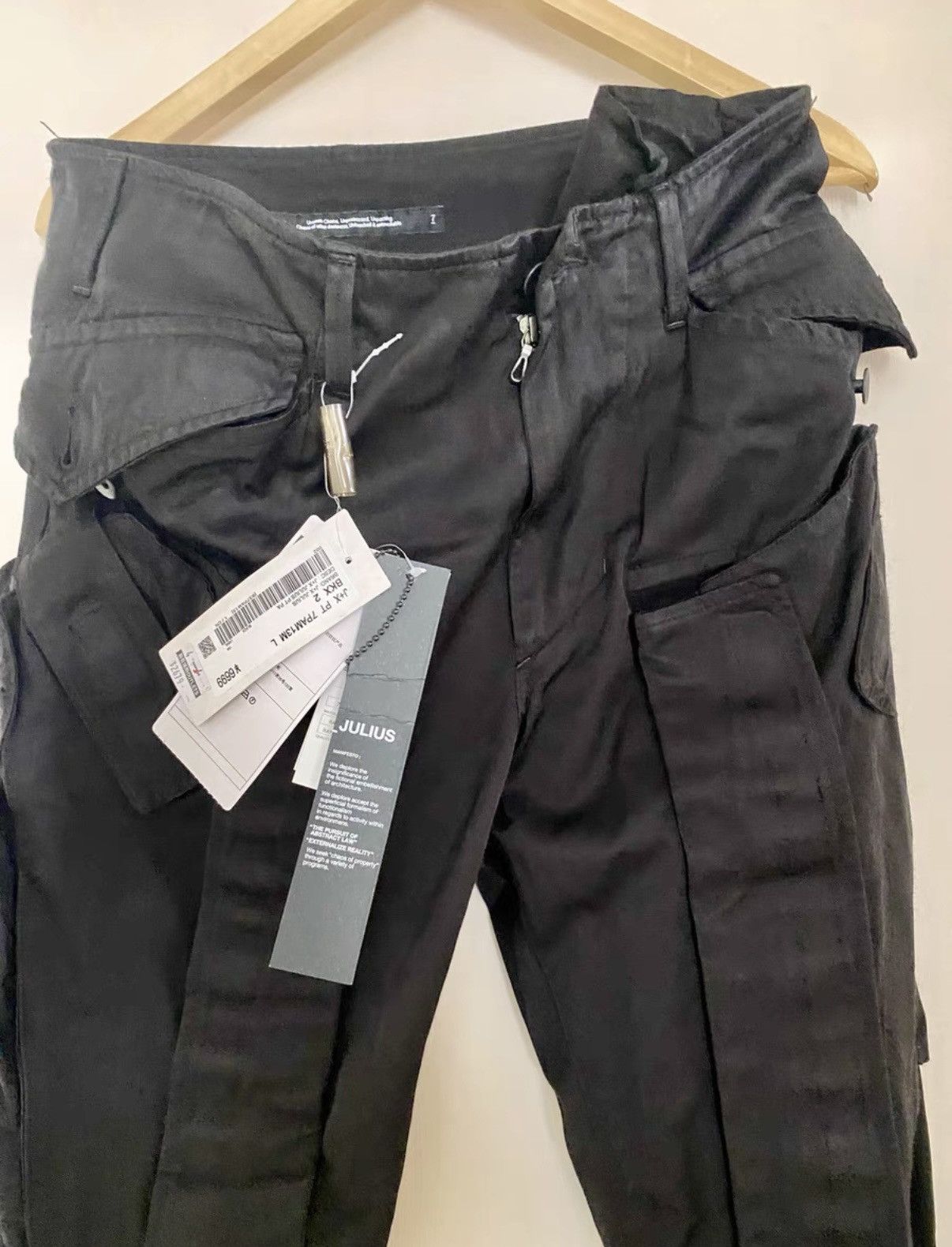 Julius Julius Men's Black "Cargo Shell" Trousers Size US 32 / EU 48 - 2 Thumbnail