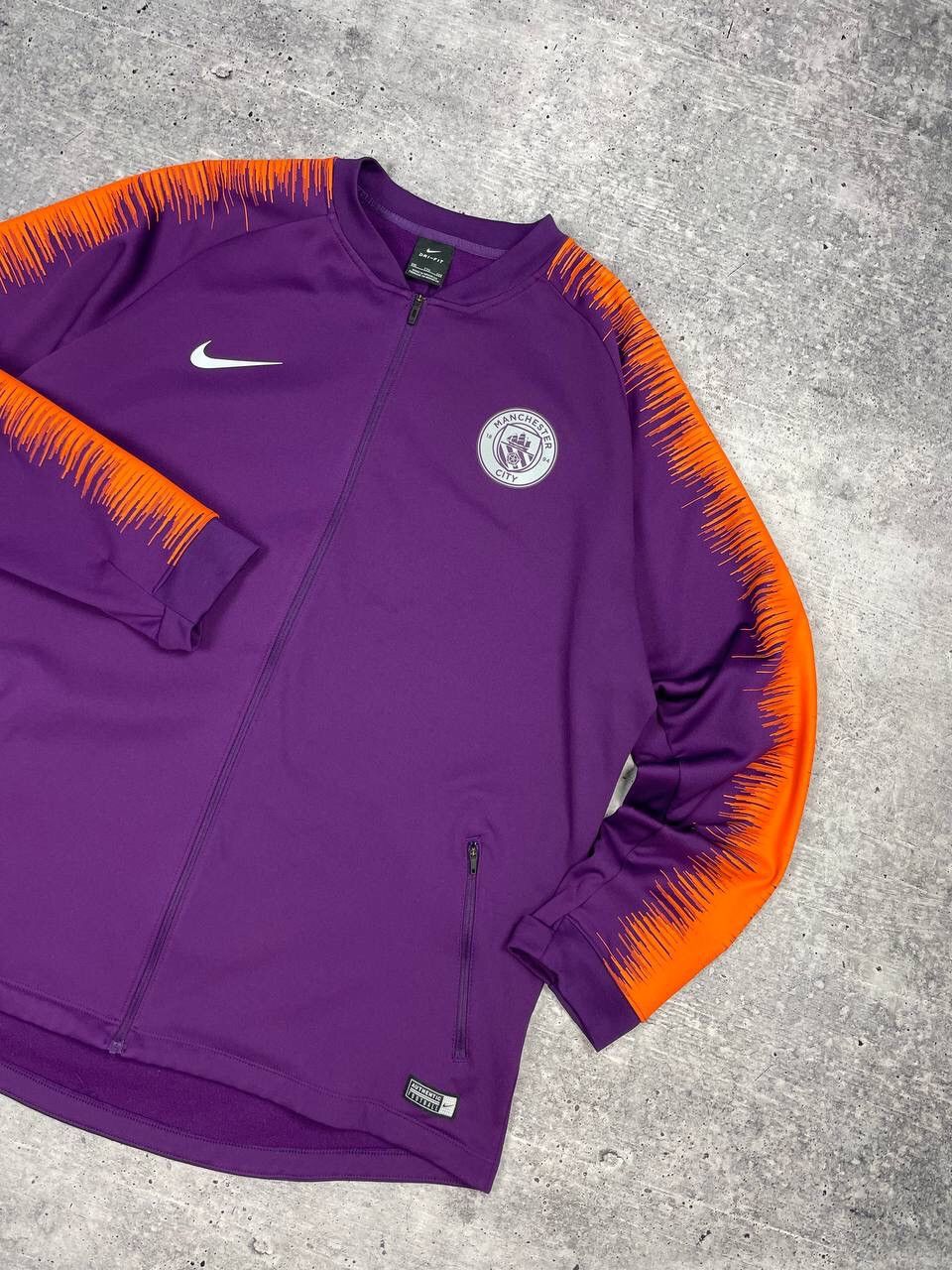 Nike Vintage Nike Y2K Manchester City Reflective Logo Zip Olympic Size US XXL / EU 58 / 5 - 3 Thumbnail