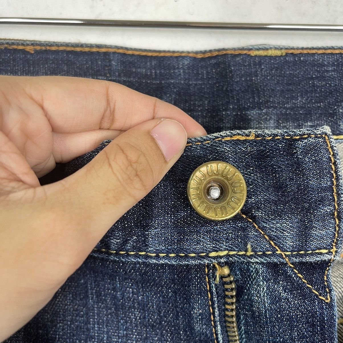 Uniqlo Uniqlo UJ Distressed Flare Jeans Size US 31 - 13 Thumbnail