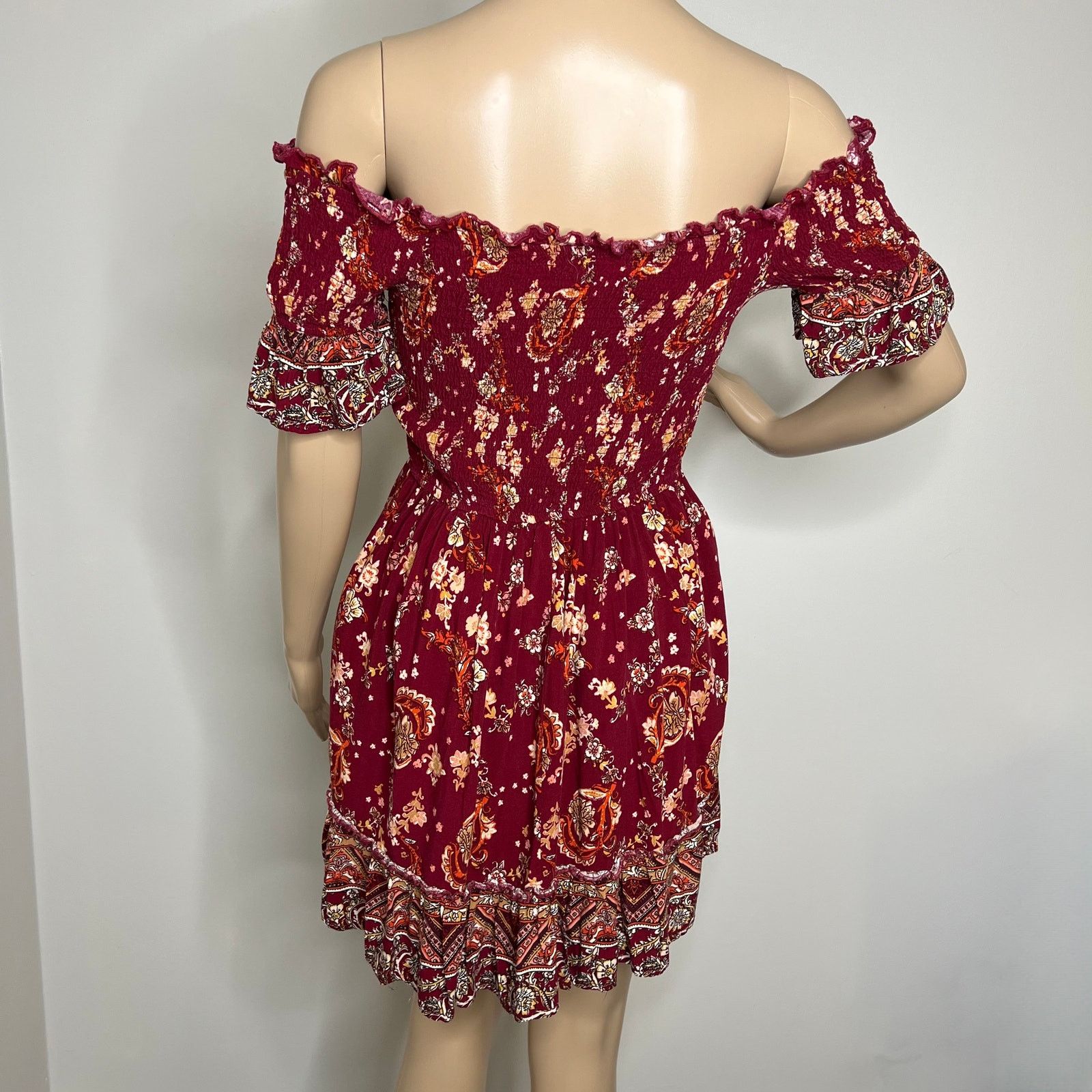 Other Band of Gypsies Red Floral Smocked Off Shoulder Dress Size S / US 4 / IT 40 - 3 Thumbnail