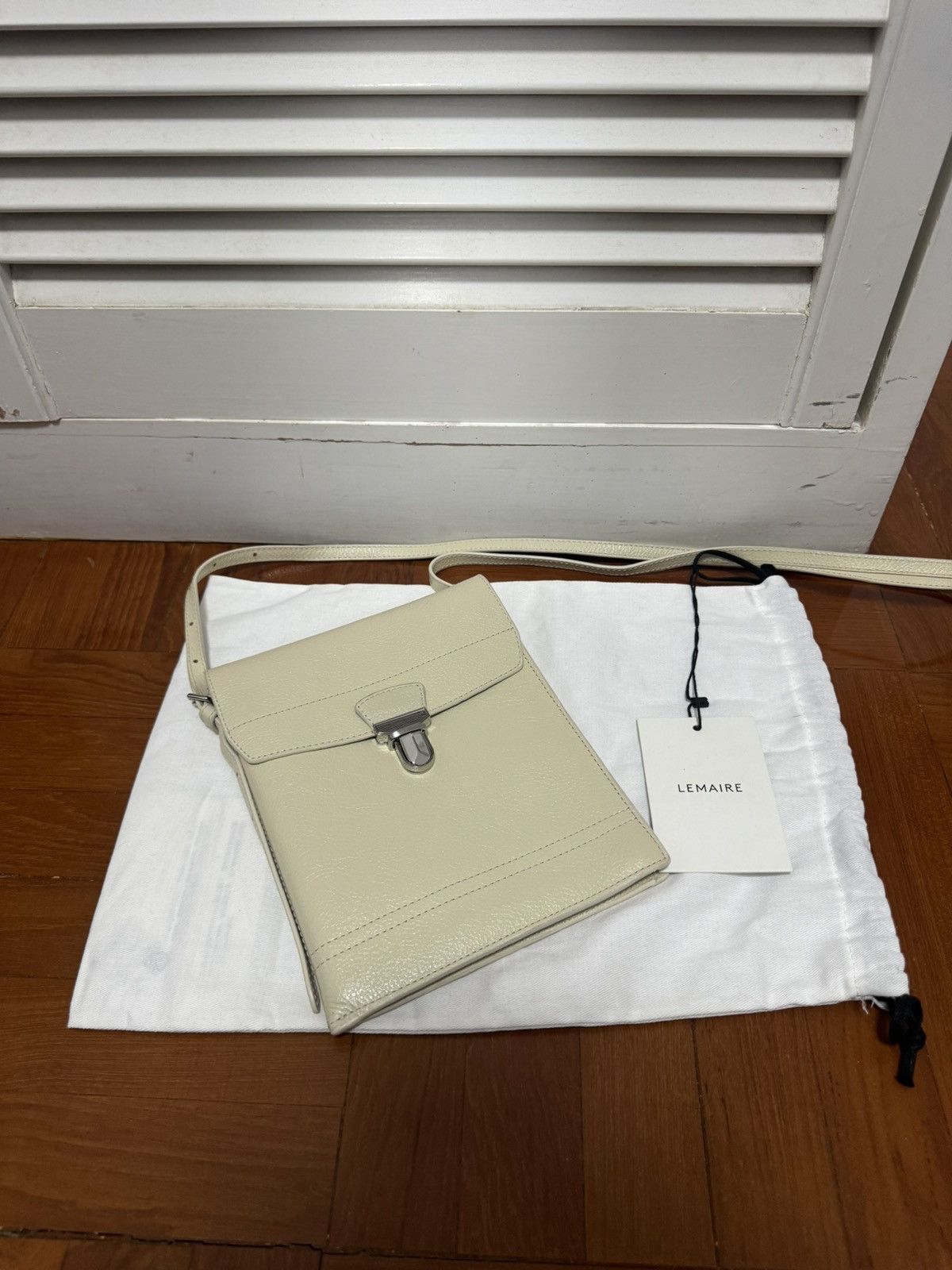 Lemaire Off-white Calf Leather Gear Crossbody Bag Pouch Size ONE SIZE - 1 Thumbnail