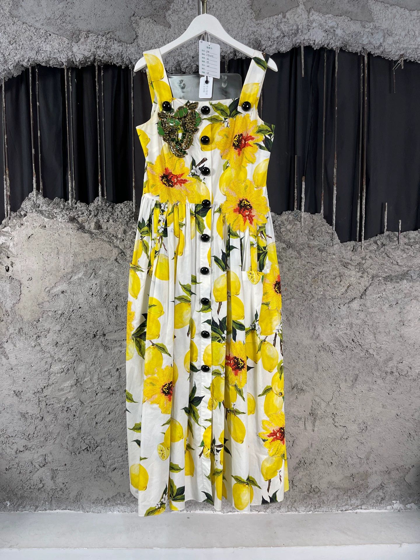 Dolce & Gabbana DOLCE&GABBANA DG Sleeveless Dress Women's Size 3 Size XS / US 0-2 / IT 36-38 - 1 Thumbnail