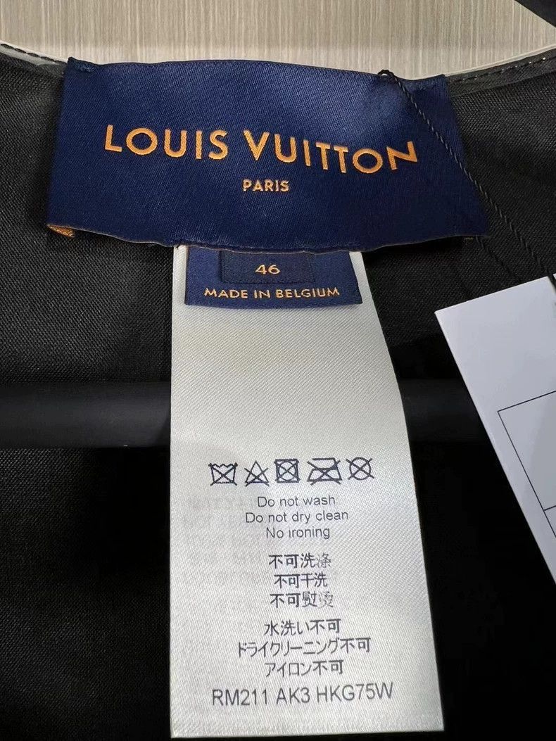 Louis Vuitton Louis Vuitton Inflatable Vest with Monogram-2506 Size US M / EU 48-50 / 2 - 6 Thumbnail