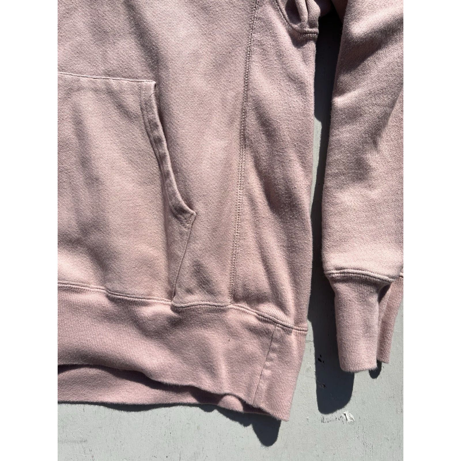 Champion Champion Sweatshirt Men Shirt Regular Medium Pink Maeve Solid Logo Heavyweight Streetwear City Modern 90s/2000s Gym Outdoor Size US M / EU 48-50 / 2 - 4 Thumbnail