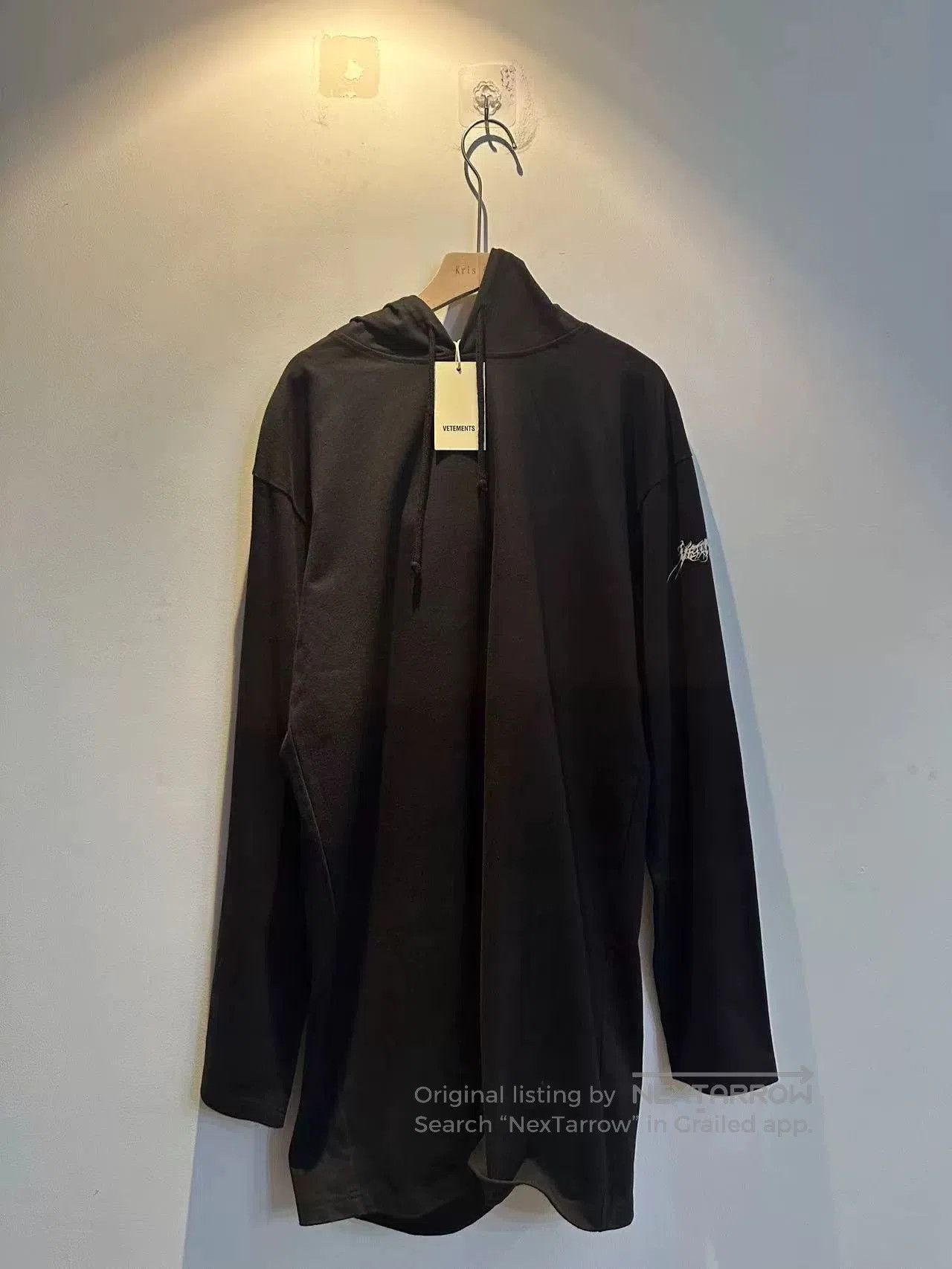 Vetements Vetements Graphic Long Hoodie Sweatshirt. Size US S / EU 44-46 / 1 - 1 Thumbnail