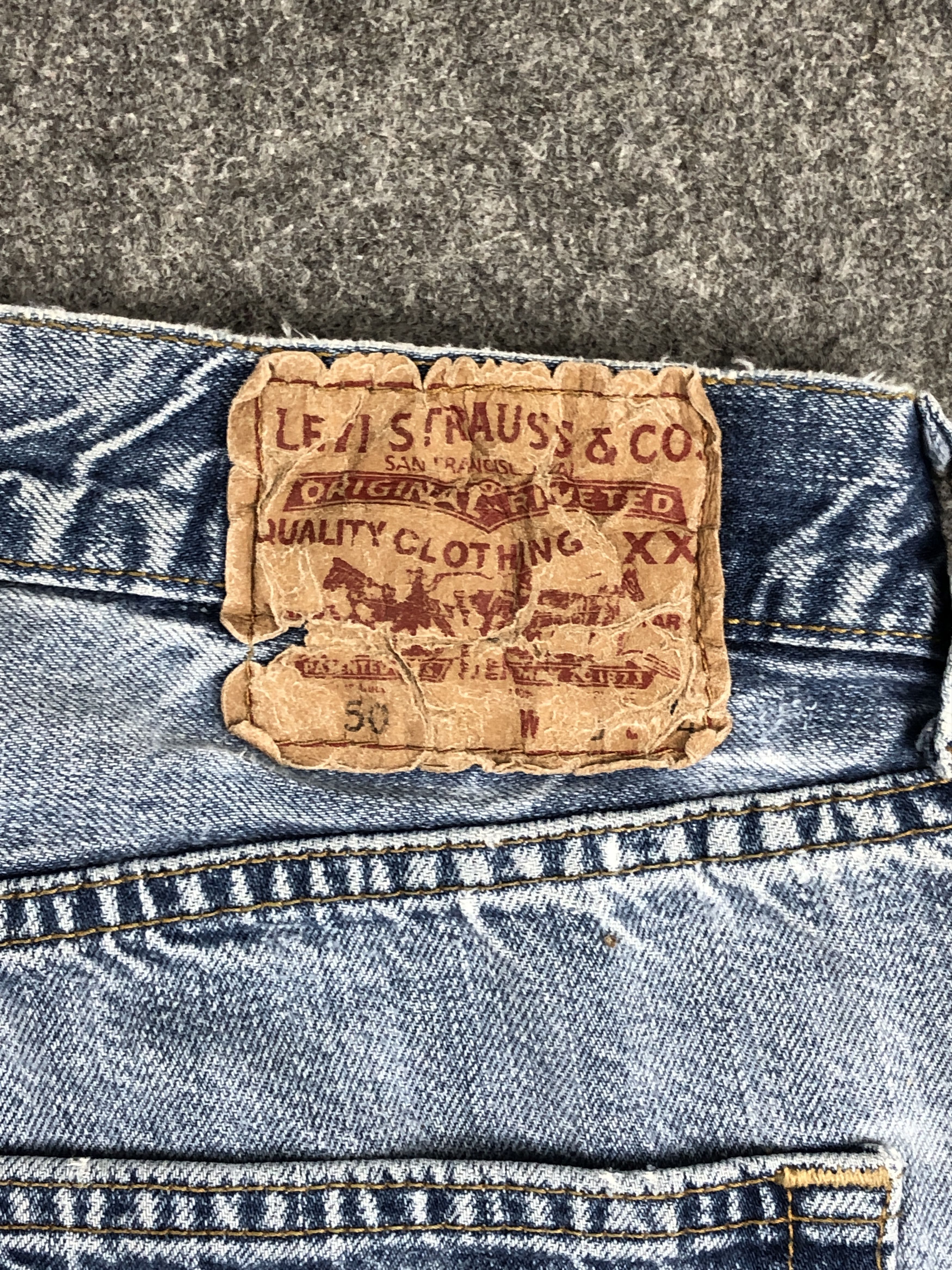 Levi's Vintage Levi's 501 Light Wash Faded Jeans DP2242 Size US 31 - 5 Thumbnail