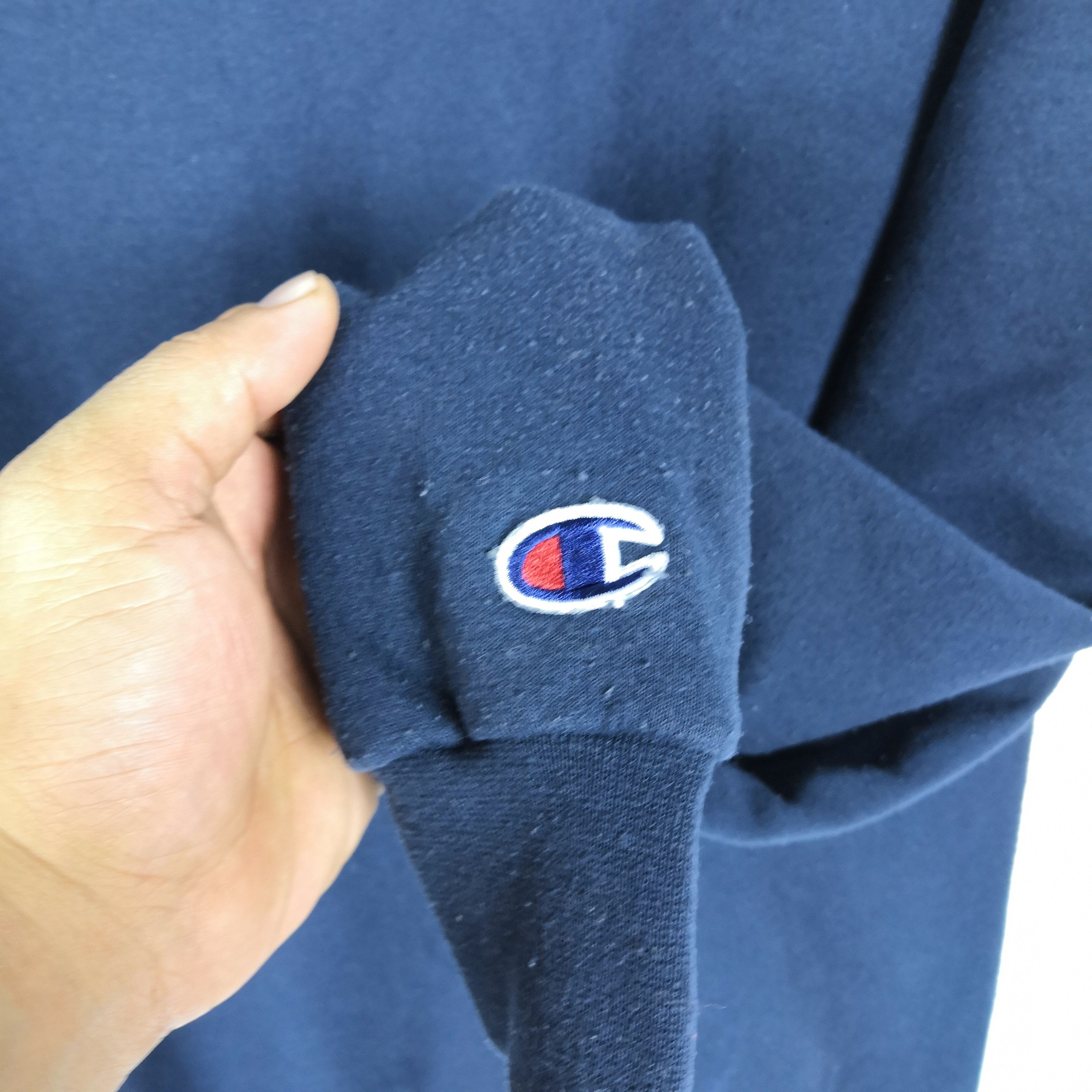 Champion Vintage Champion Sweatshirt Champion Crewneck Sweater Jumper Size US M / EU 48-50 / 2 - 3 Thumbnail