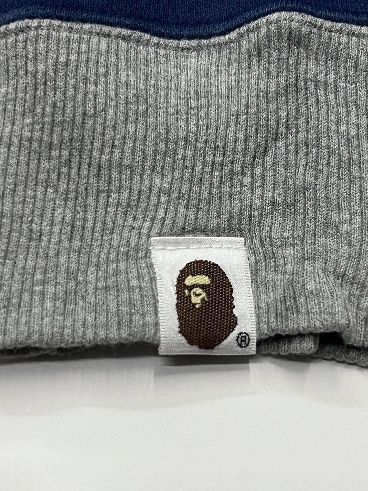 Bape VINTAGE A BATHING APE SWEATSHIRT Size US S / EU 44-46 / 1 - 10 Thumbnail