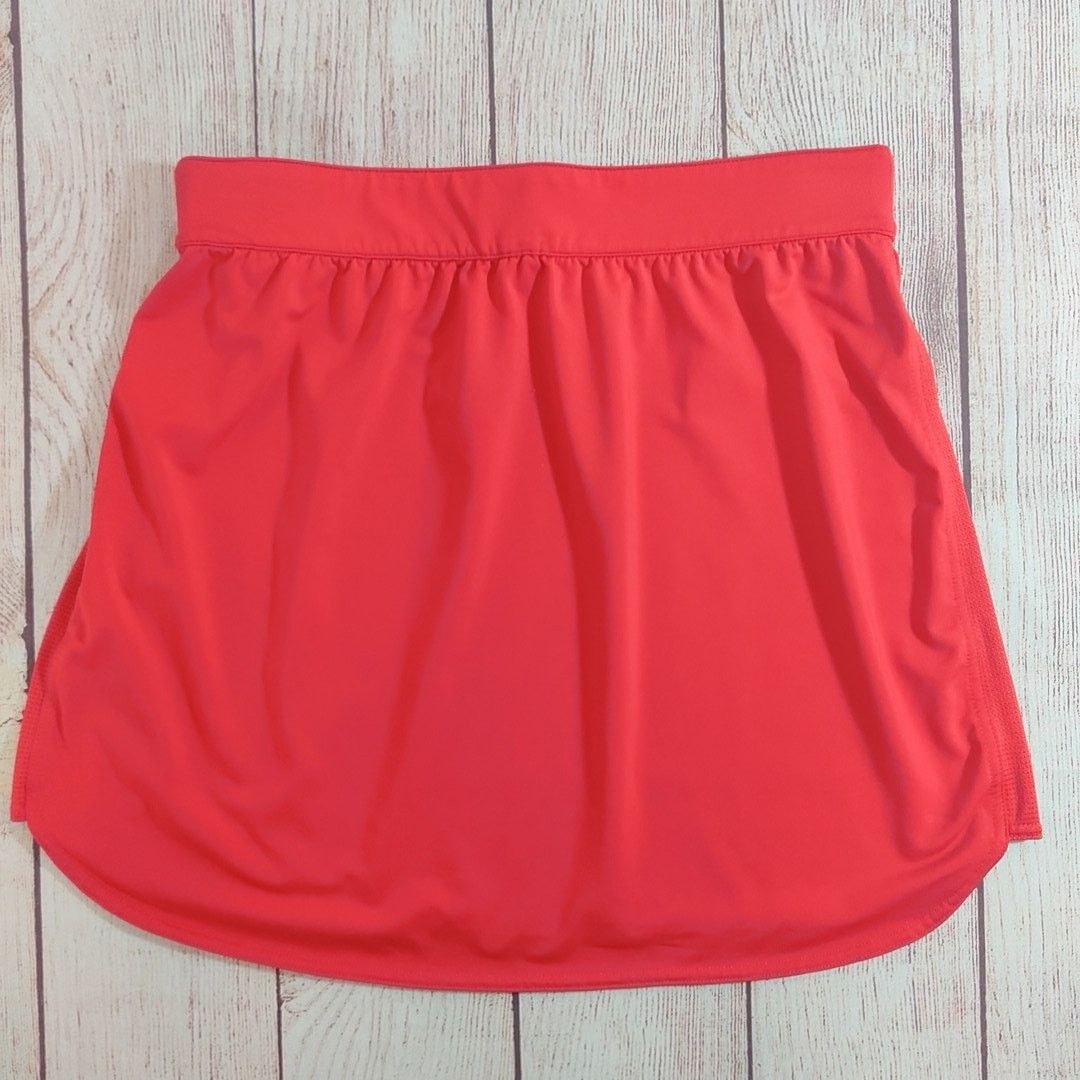 Under Armour Under Armour Red Team Athletic Skirt Style 1294511 sz S Size 27" / US 4 / IT 40 - 2 Thumbnail
