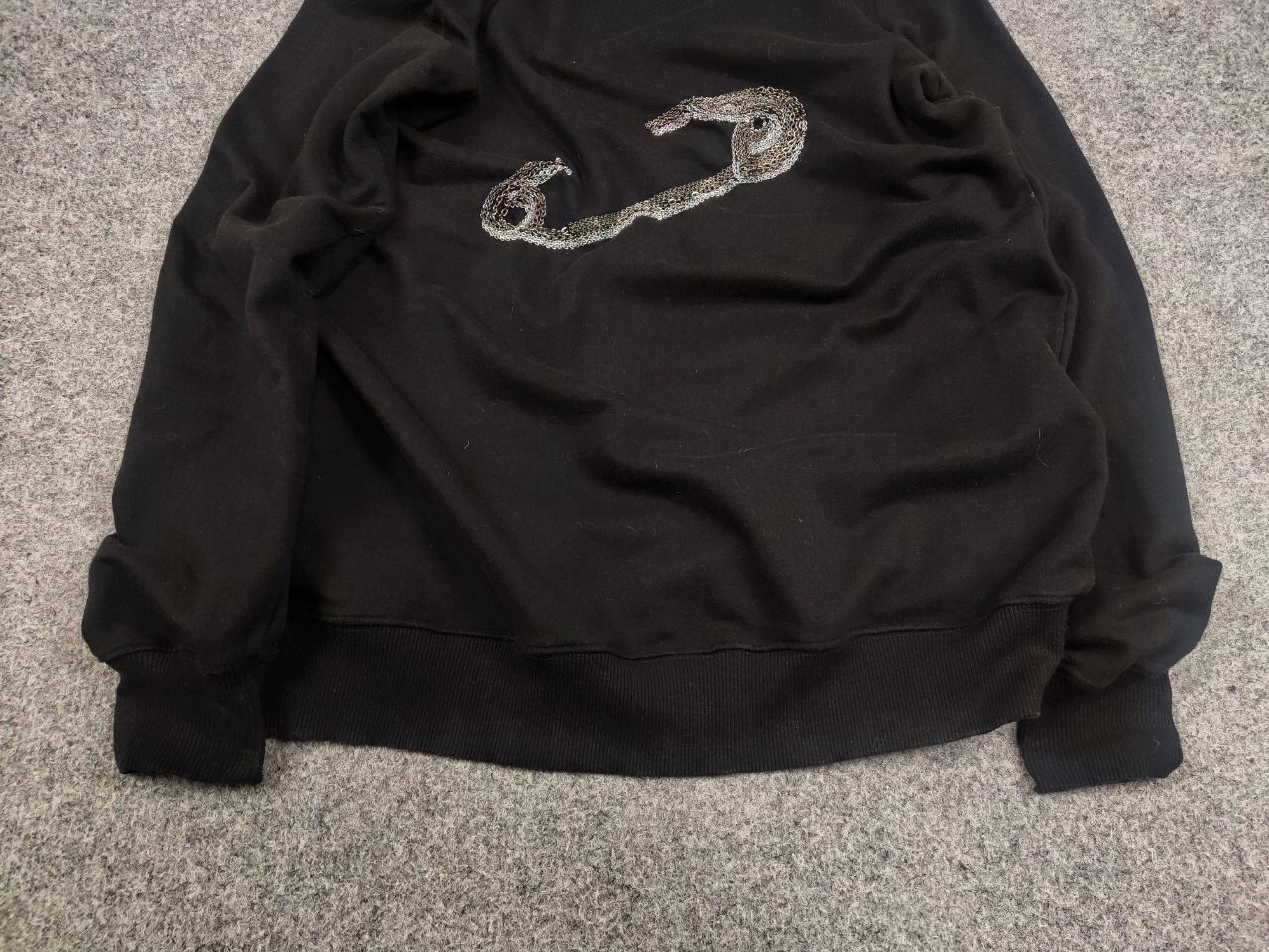 Neiman Marcus Markus Lupfer Design Embroidered paper clip logo Sweatshirt Size US S / EU 44-46 / 1 - 9 Thumbnail