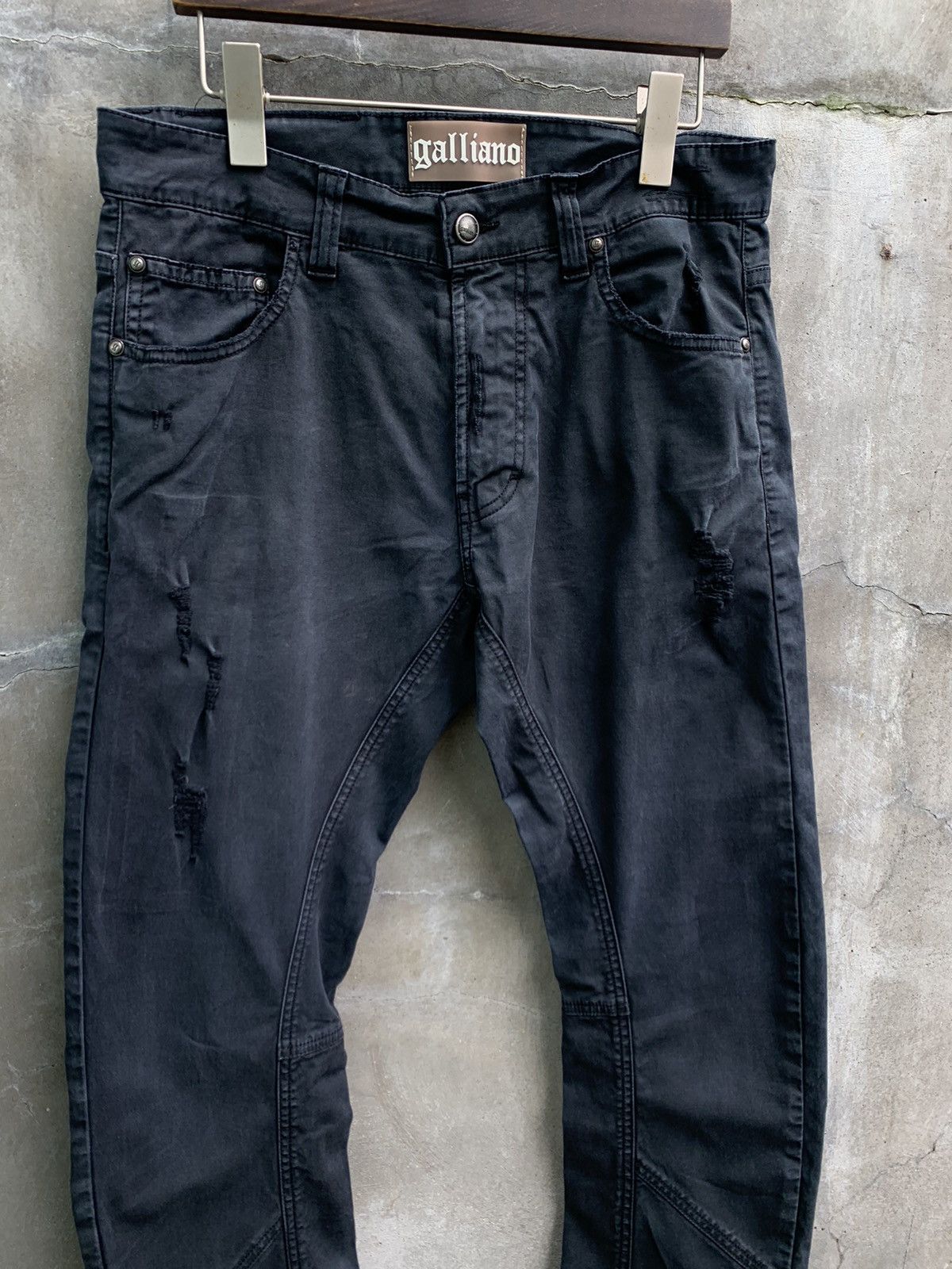 John Galliano Banana Cut Distressed Pants Size US 30 / EU 46 - 2 Thumbnail