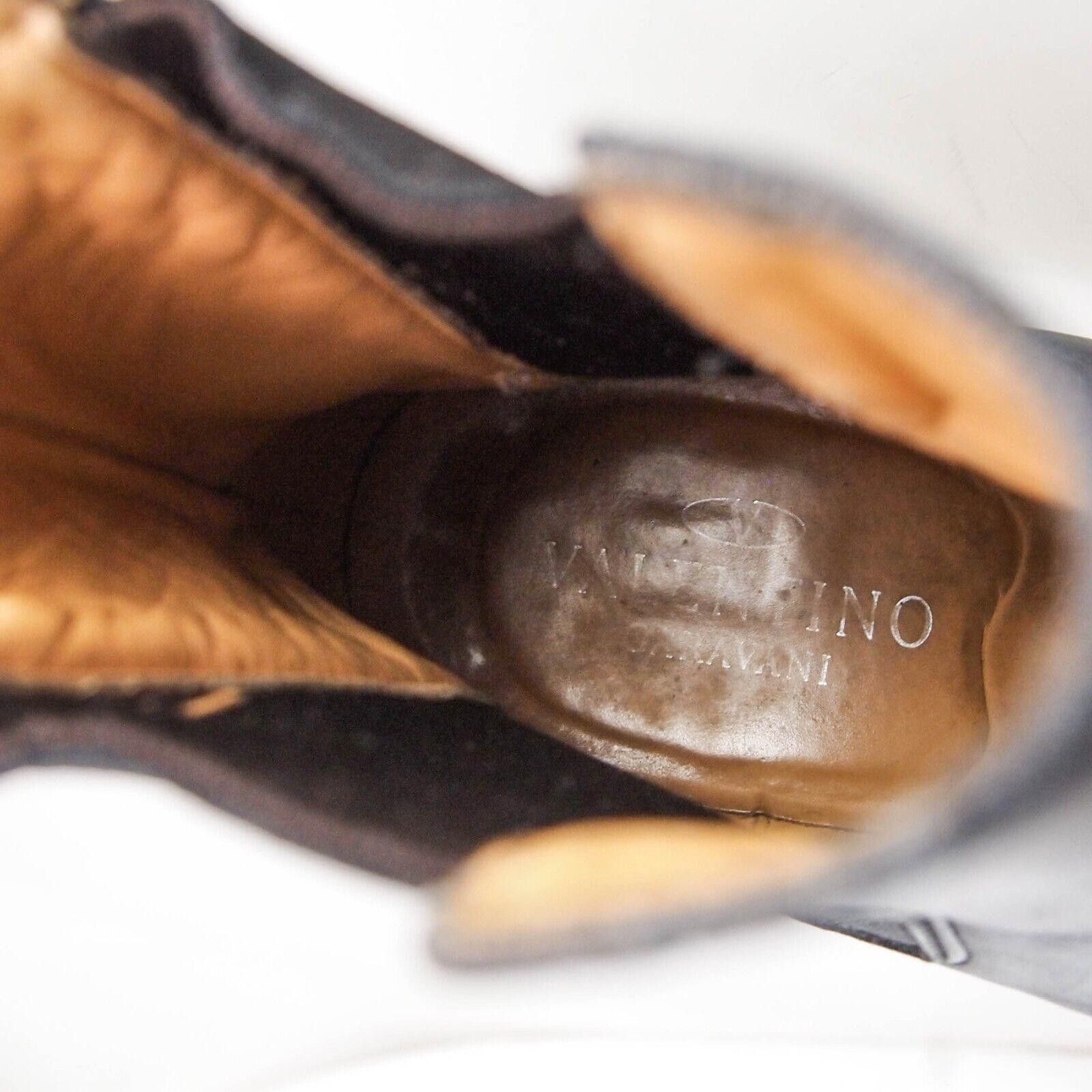 Valentino Valentino Garavani Chelsea Boots Black Leather US 8 EU 41 Size US 8 / EU 41 - 8 Thumbnail