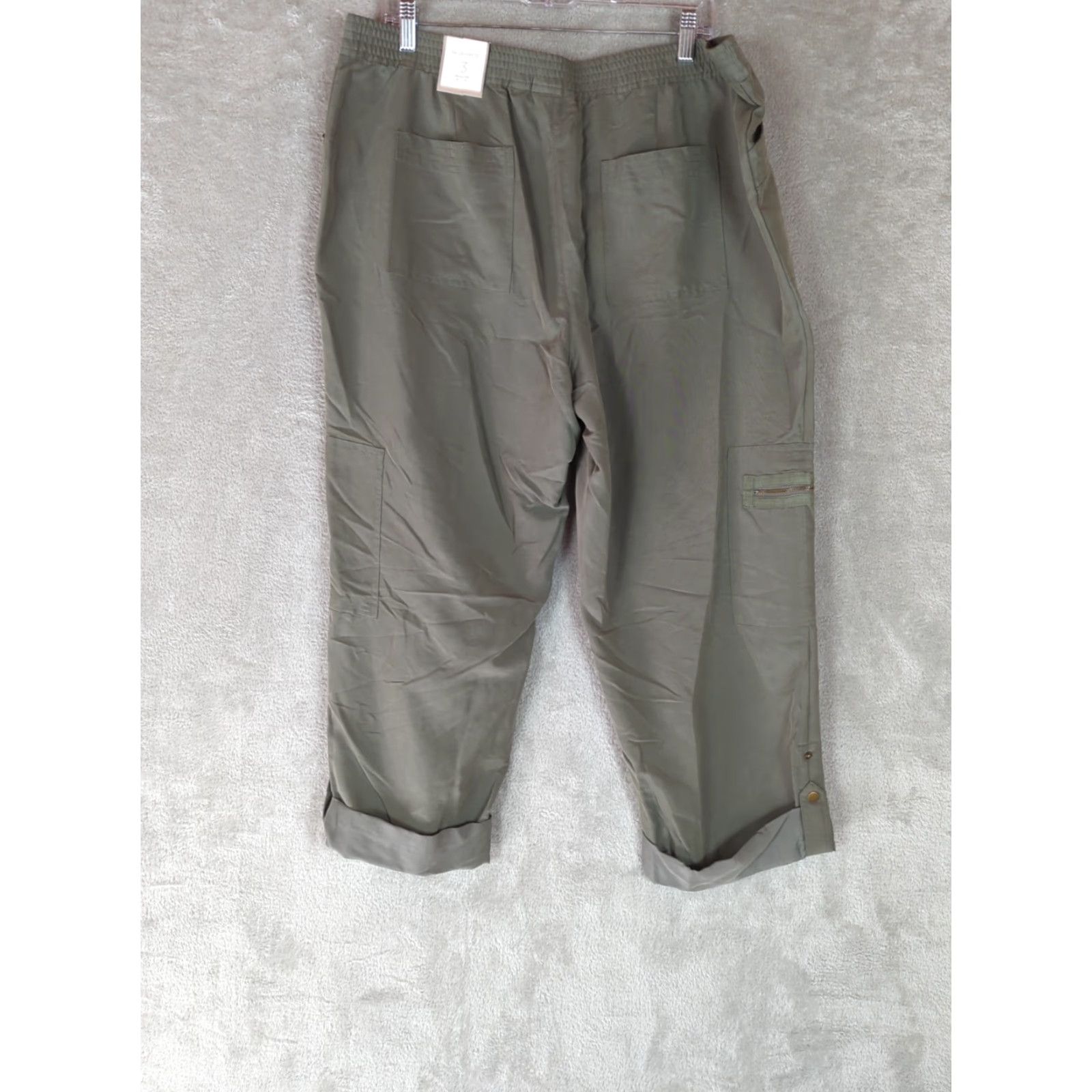 Vintage Chicos Cargo Utility Olive Green Roll Tab Crop Ankle Minimalist Pants 16 Regular Wide Leg? Size 38" / US 16 / IT 52 - 6 Thumbnail