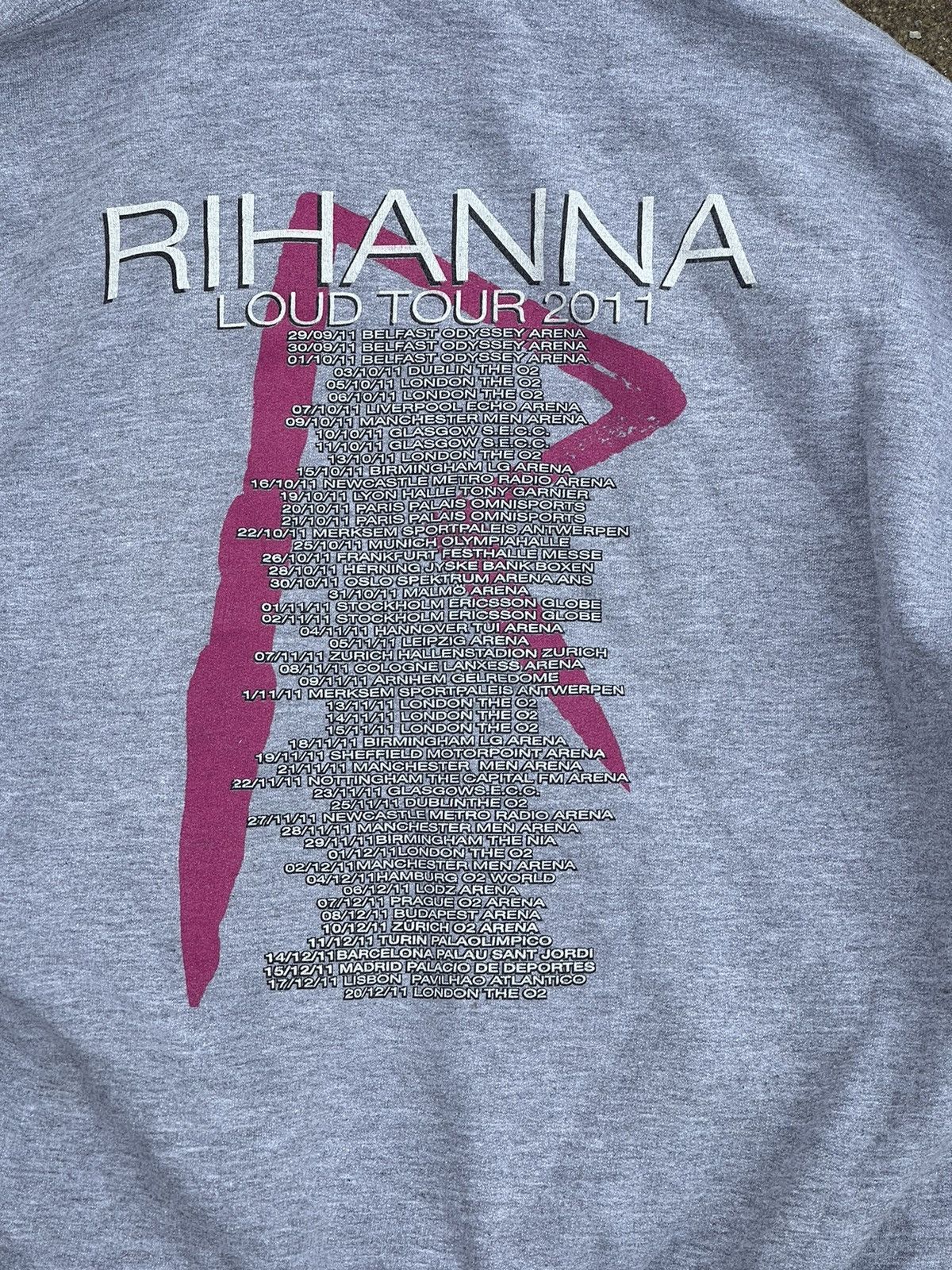 2011 Rihanna loud tour vintage grey hoodie