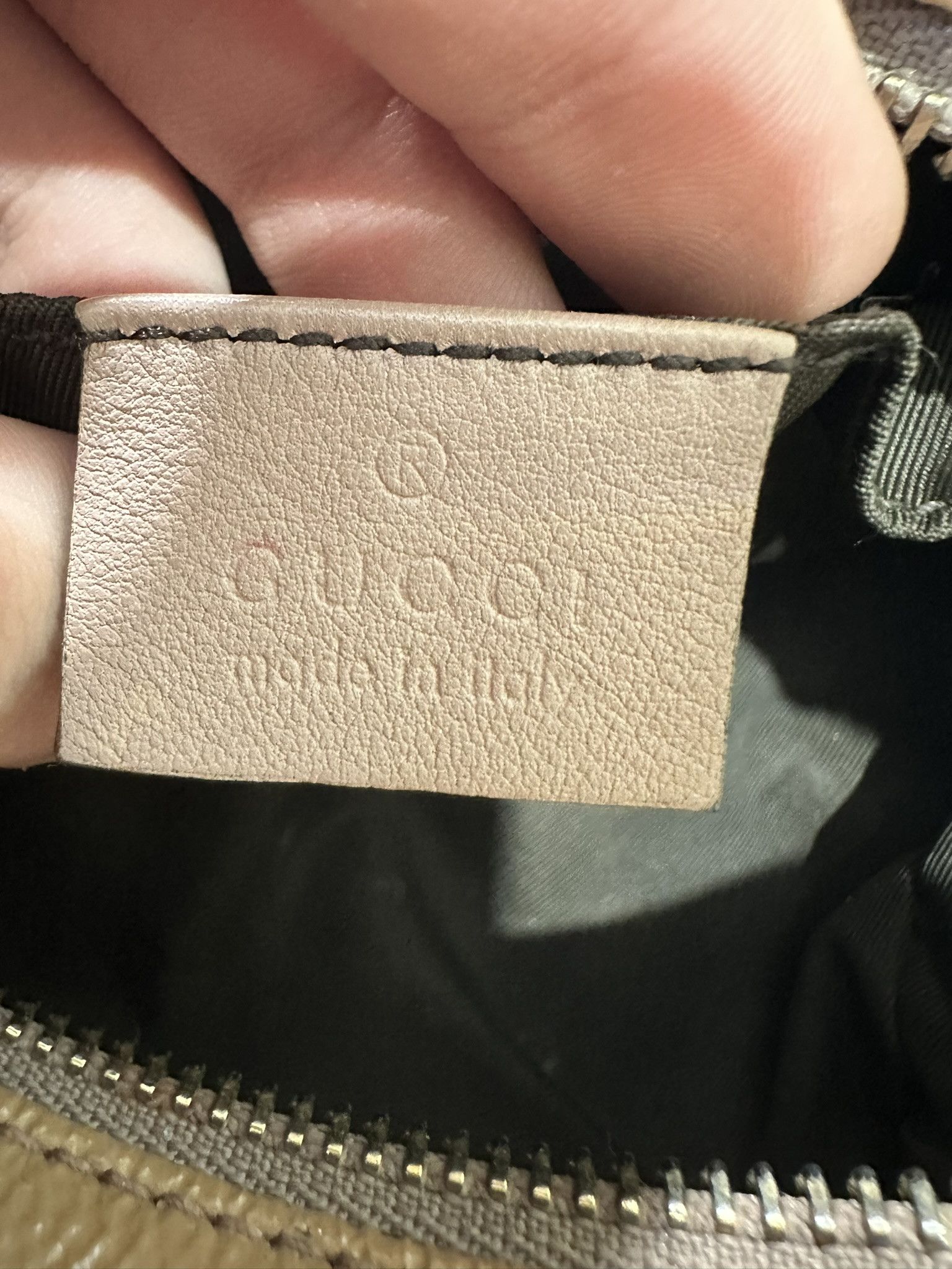 Gucci Gucci Soho Cosmetic Pouch Patent Beige Leather Logo Size ONE SIZE - 18 Thumbnail
