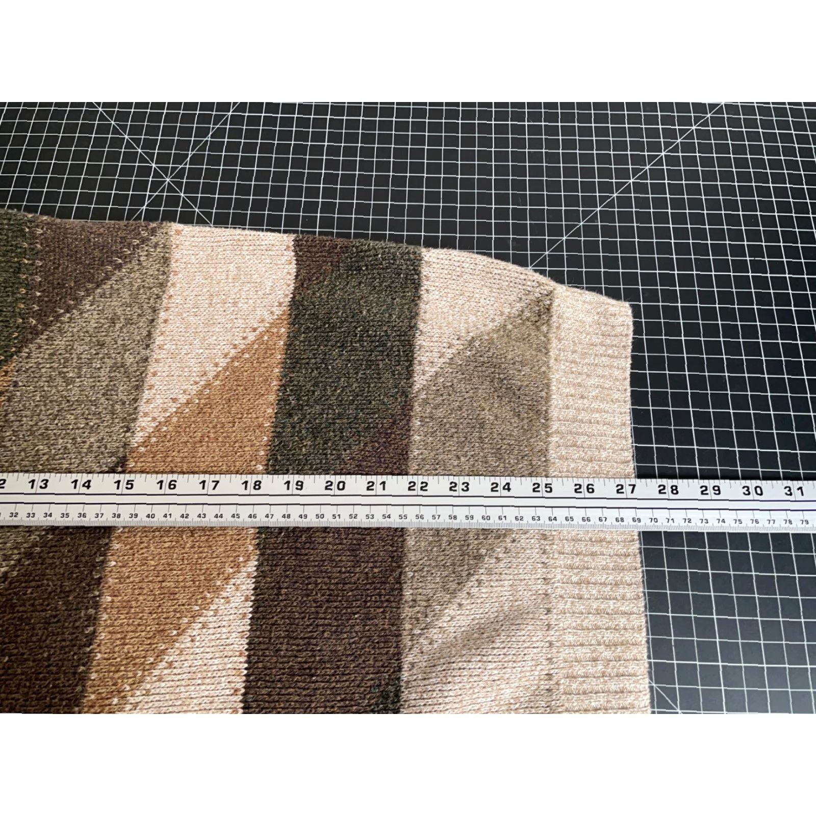 Vintage VINTAGE St. John's Bay Sweater Adult 2XL Beige Geometric Pattern Crew Neck Knit Pullover 90s Dad Retro USA Made Mens Size US XXL / EU 58 / 5 - 6 Thumbnail