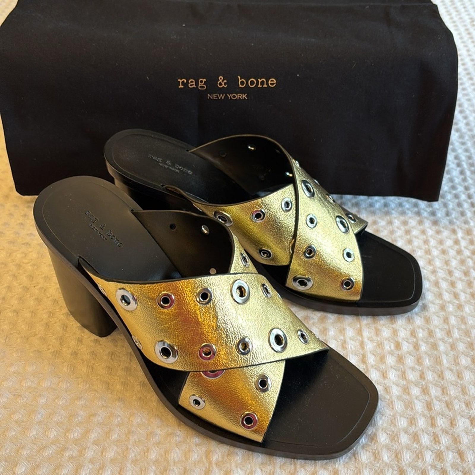Rag & Bone NEW! Rag & Bone 7 Paige Grommet Gold Black Slide Sandal Heel Size US 7 / IT 37 - 5 Thumbnail