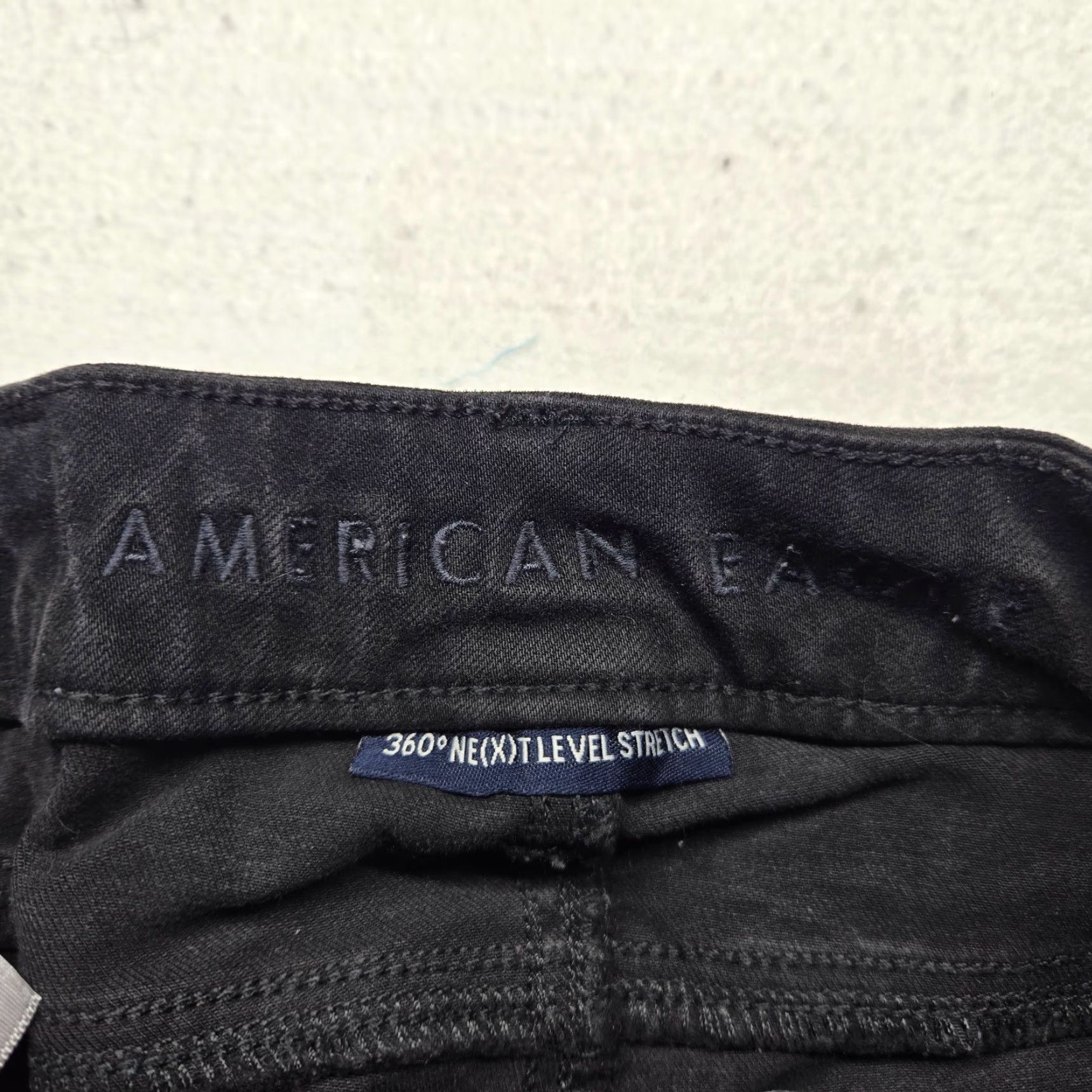 American Eagle Outfitters American Eagle 360 Next Level Stretch Black Hi Rise Jegging Women's Size 0R Jeans Size 25" / US 0 / IT 36 - 4 Thumbnail