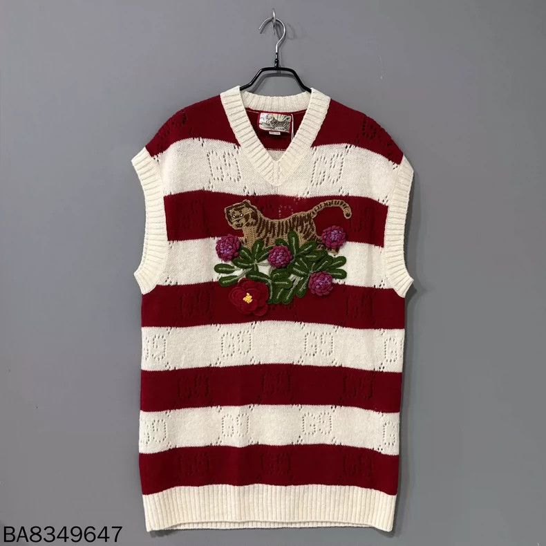 Gucci Gucci Tiger embroidered full-print vest knitwear 2502-Nexta Size US S / EU 44-46 / 1 - 2 Thumbnail
