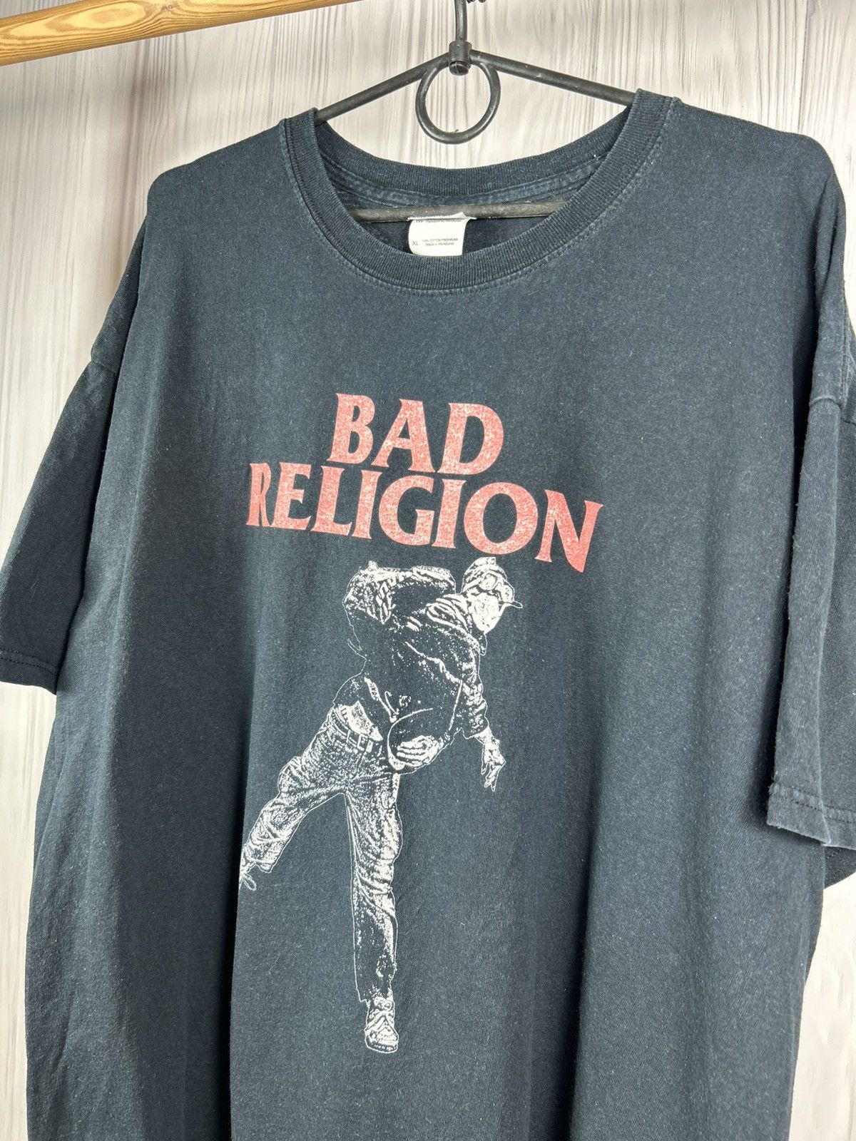 Band Tees Vintage Bad Religion Big Logo 2011 Tour T-Shirt Size XL Punk Size US XL / EU 56 / 4 - 3 Thumbnail